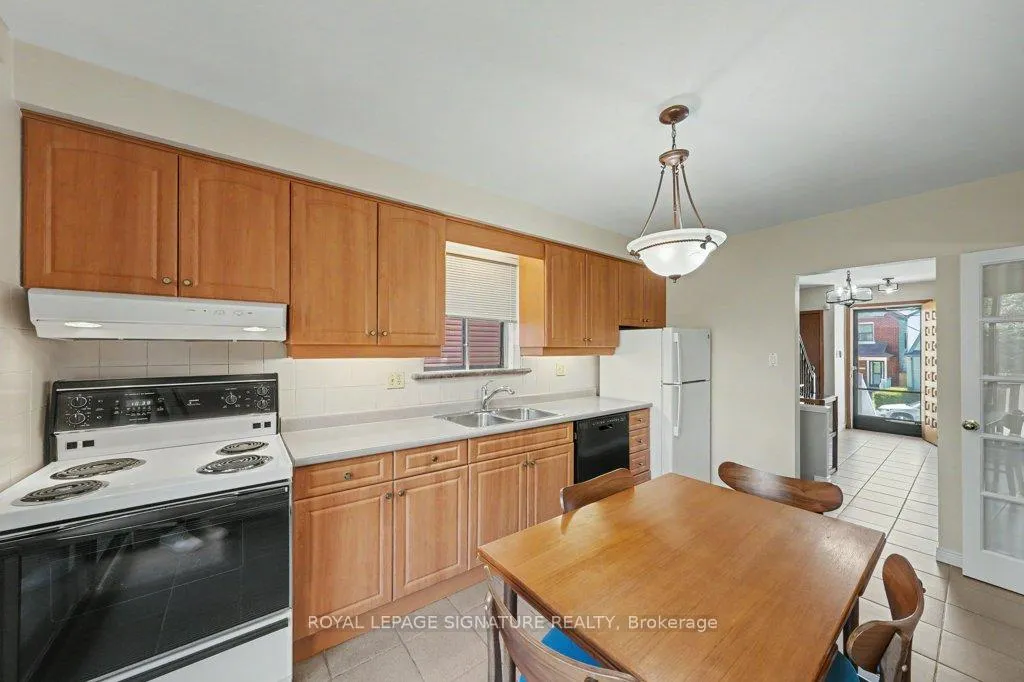 Photo 17 of 36 Jesmond Avenue, Toronto, Oakwood Village — HOMEH