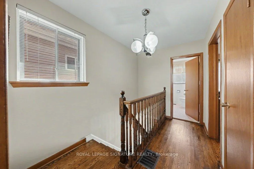 Photo 20 of 36 Jesmond Avenue, Toronto, Oakwood Village — HOMEH