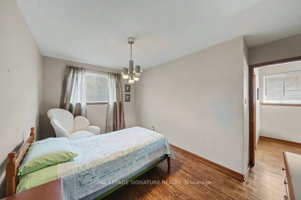Photo 24 of 36 Jesmond Avenue, Toronto, Oakwood Village — HOMEH