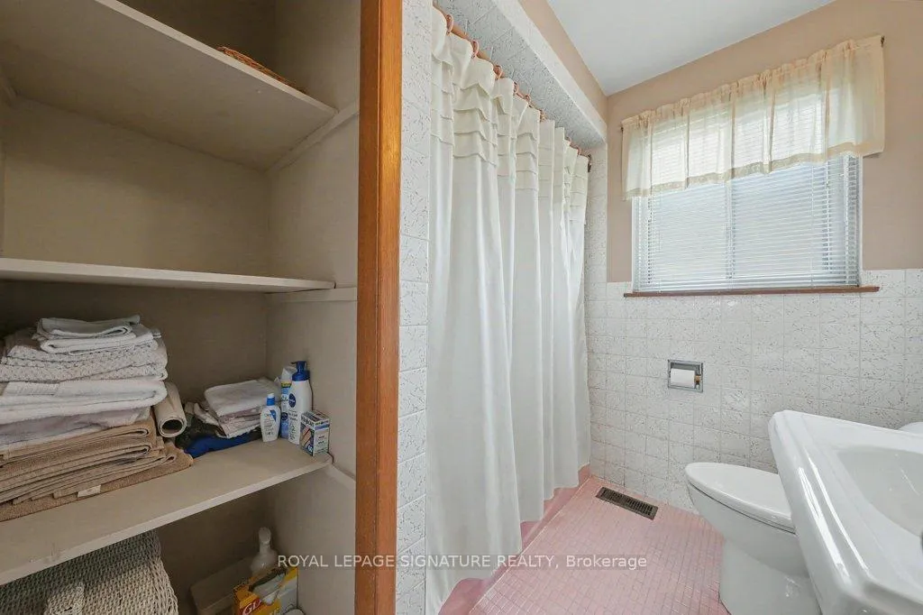 Photo 29 of 36 Jesmond Avenue, Toronto, Oakwood Village — HOMEH