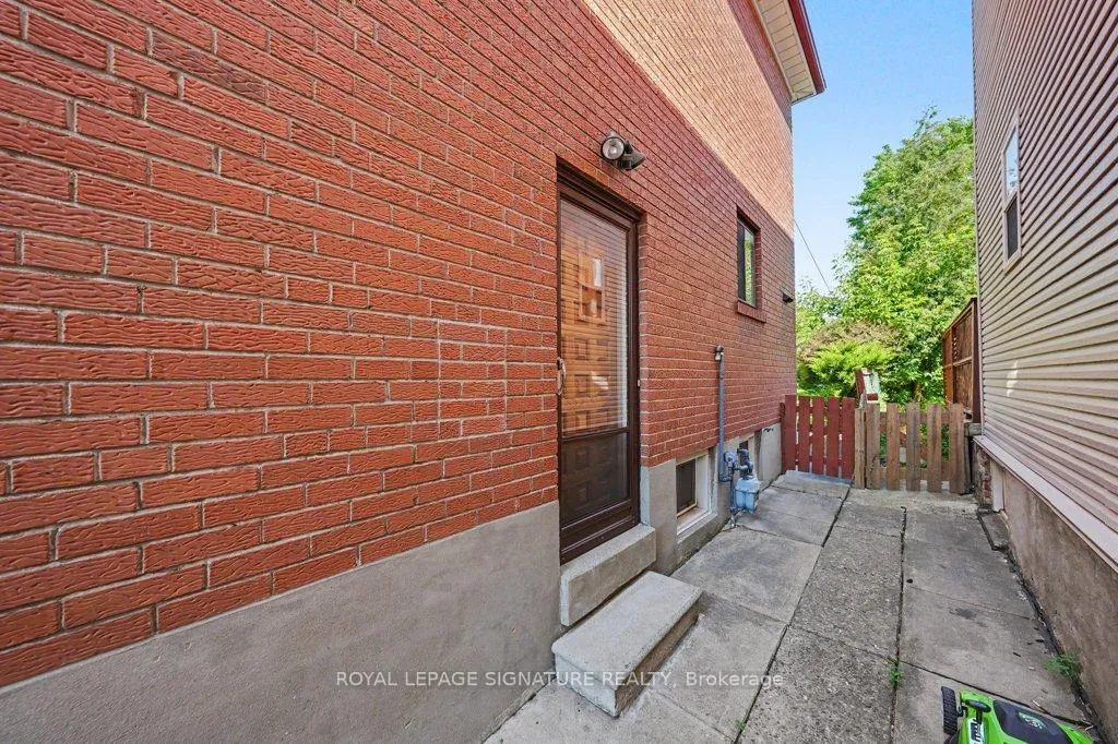 Photo 38 of 36 Jesmond Avenue, Toronto, Oakwood Village — HOMEH