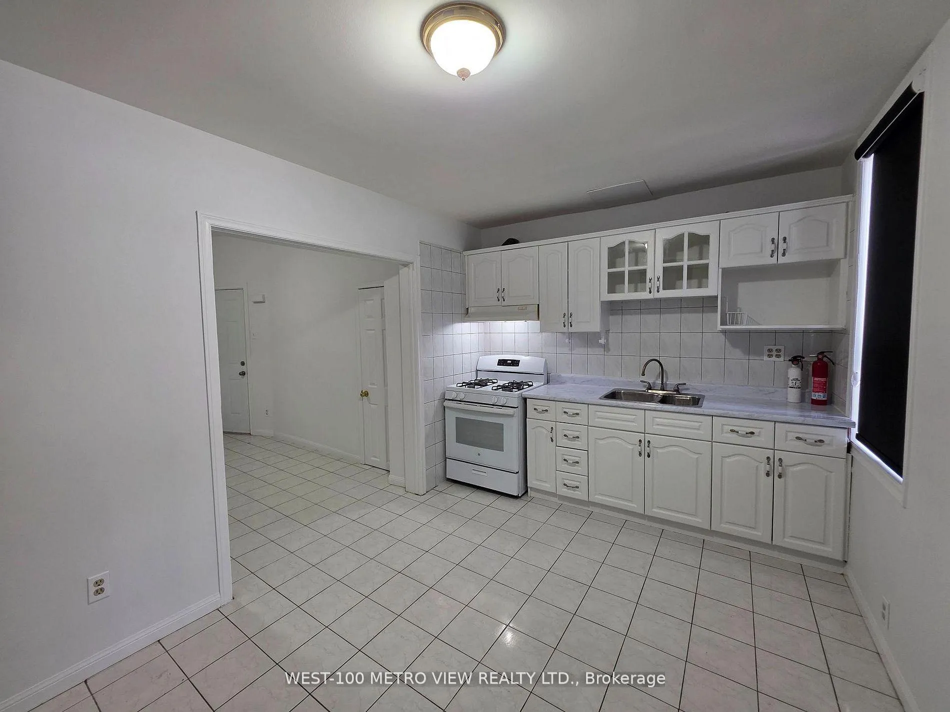 Photo 3 of 1075 Dufferin Street, Toronto, Dovercourt-Wallace Emerson-Junction — HOMEH