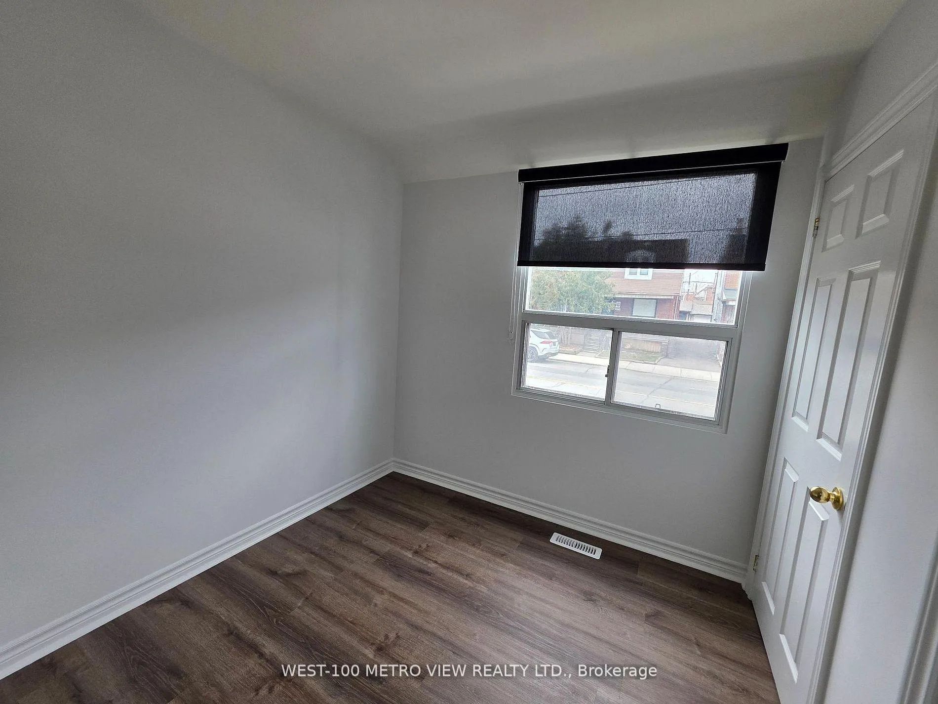 Photo 6 of 1075 Dufferin Street, Toronto, Dovercourt-Wallace Emerson-Junction — HOMEH