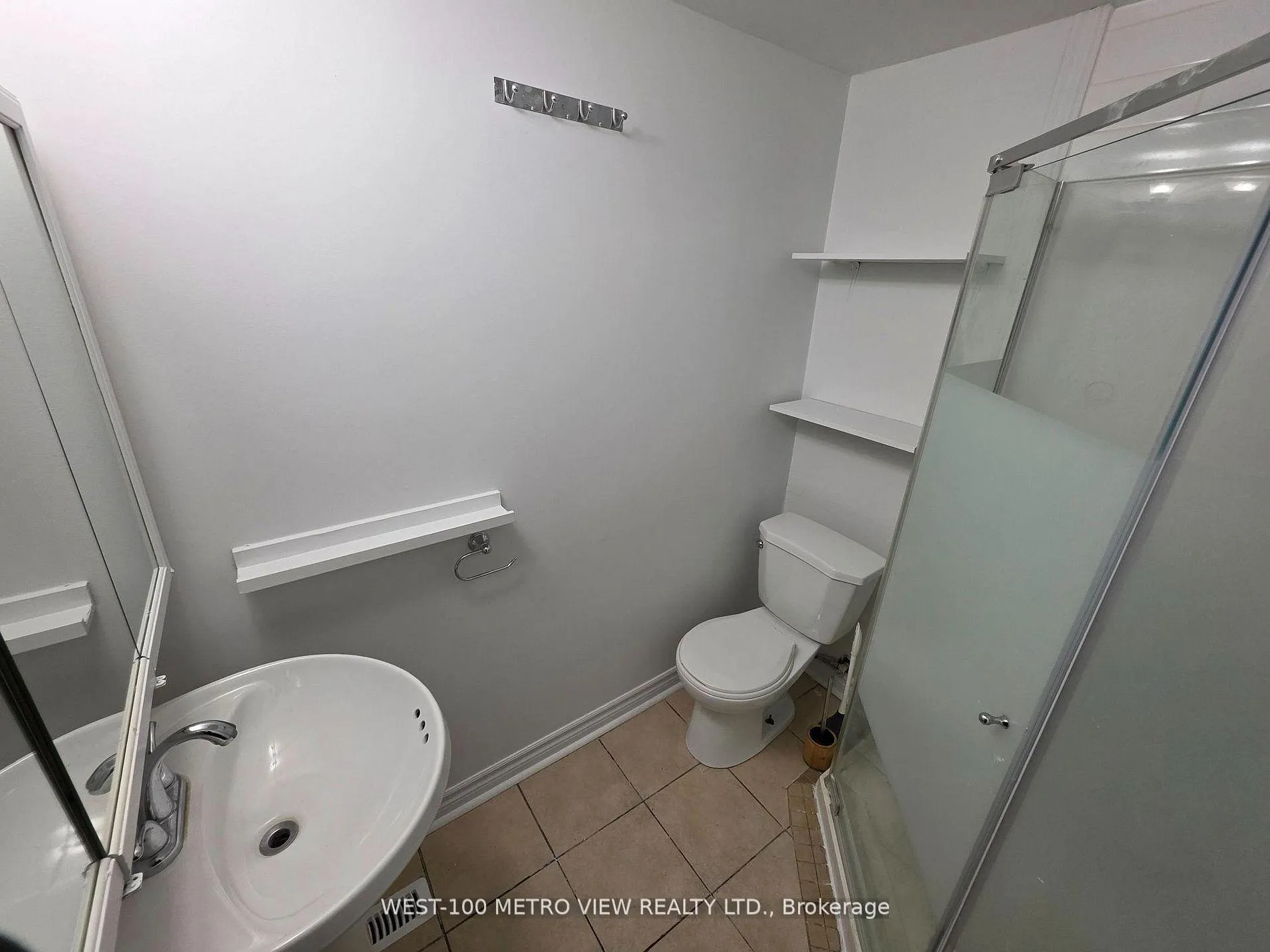 Photo 8 of 1075 Dufferin Street, Toronto, Dovercourt-Wallace Emerson-Junction — HOMEH