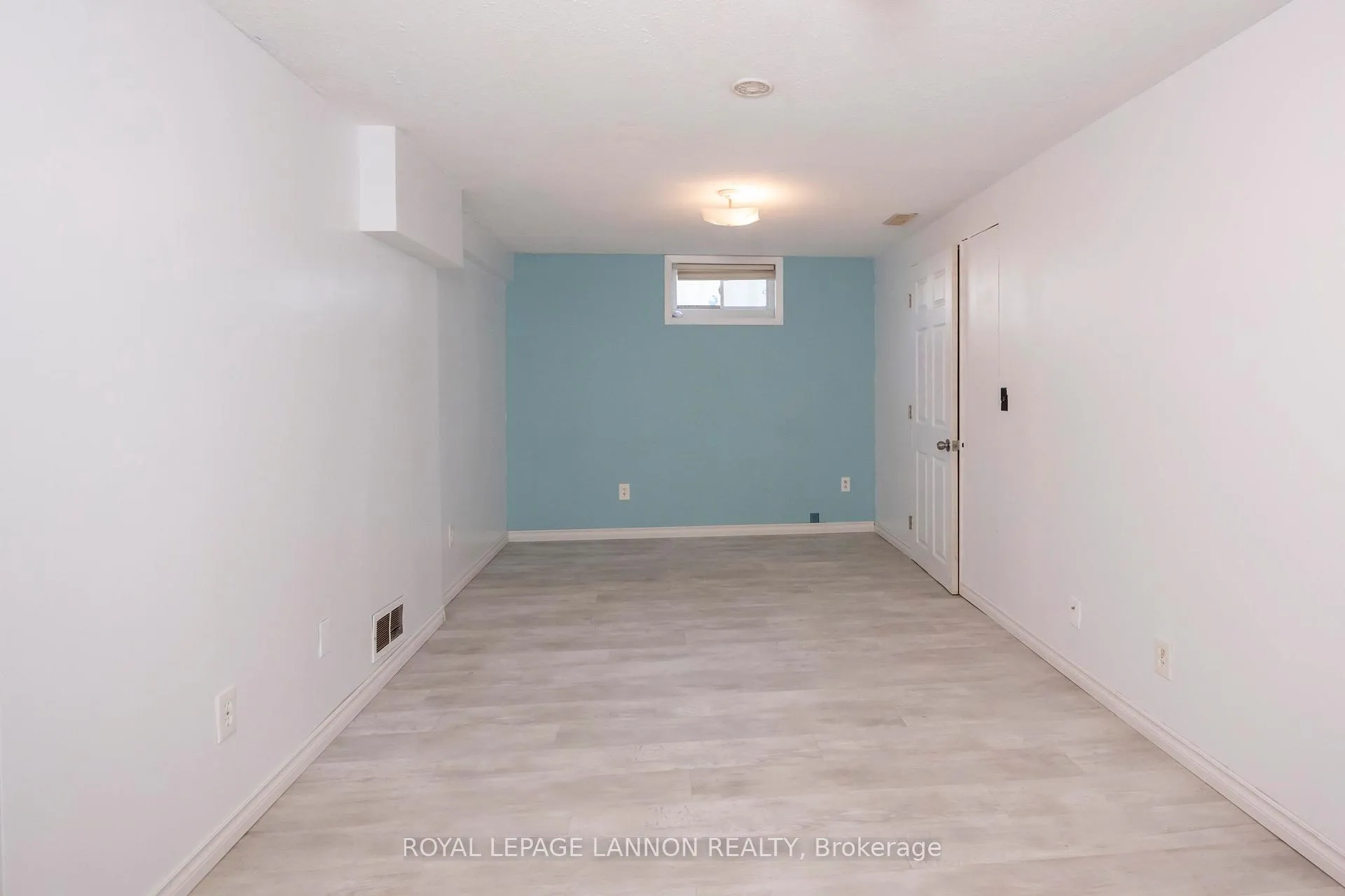 Photo 40 of 103 Elron Cres, Thunder Bay, College Park — HOMEH