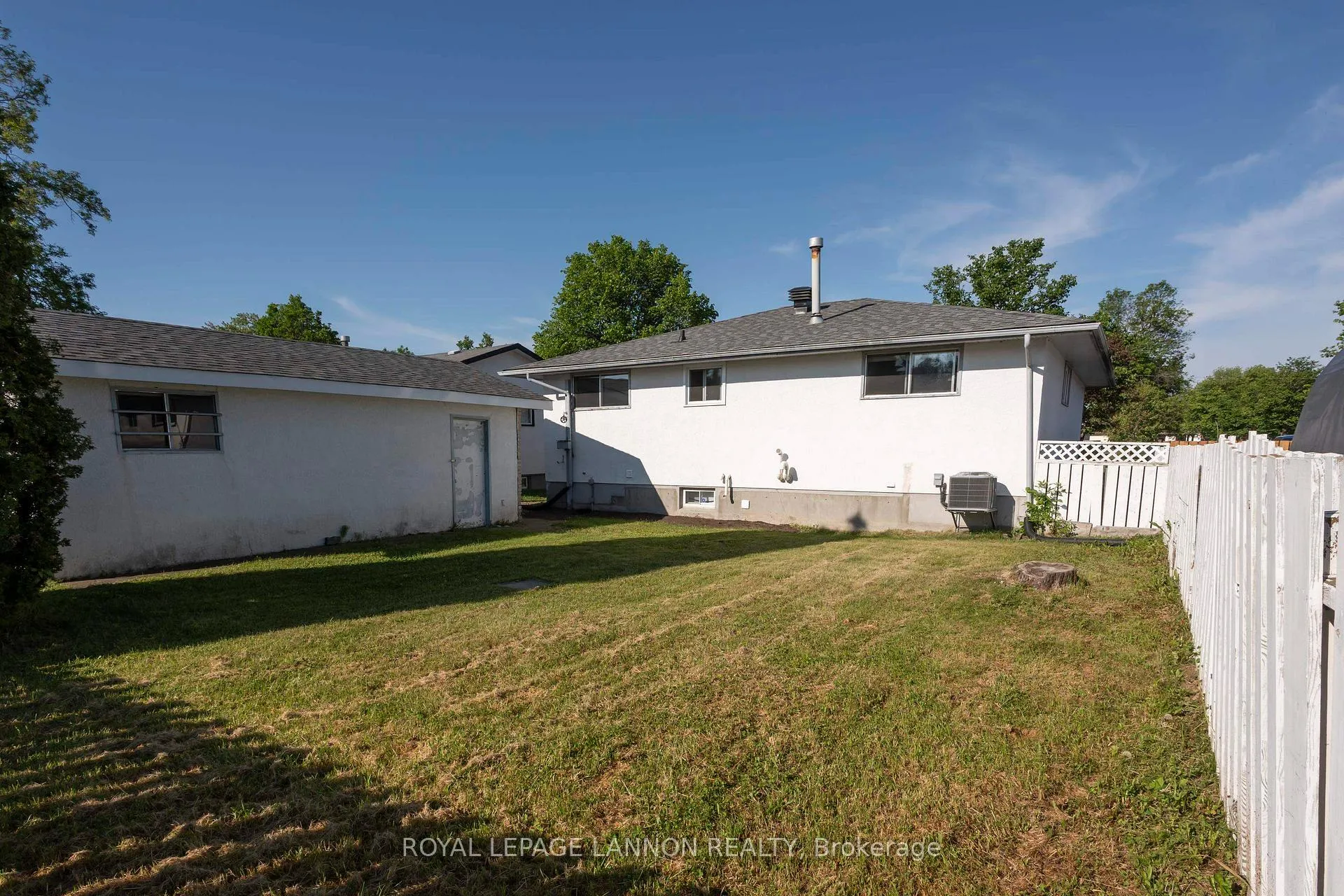 Photo 41 of 103 Elron Cres, Thunder Bay, College Park — HOMEH