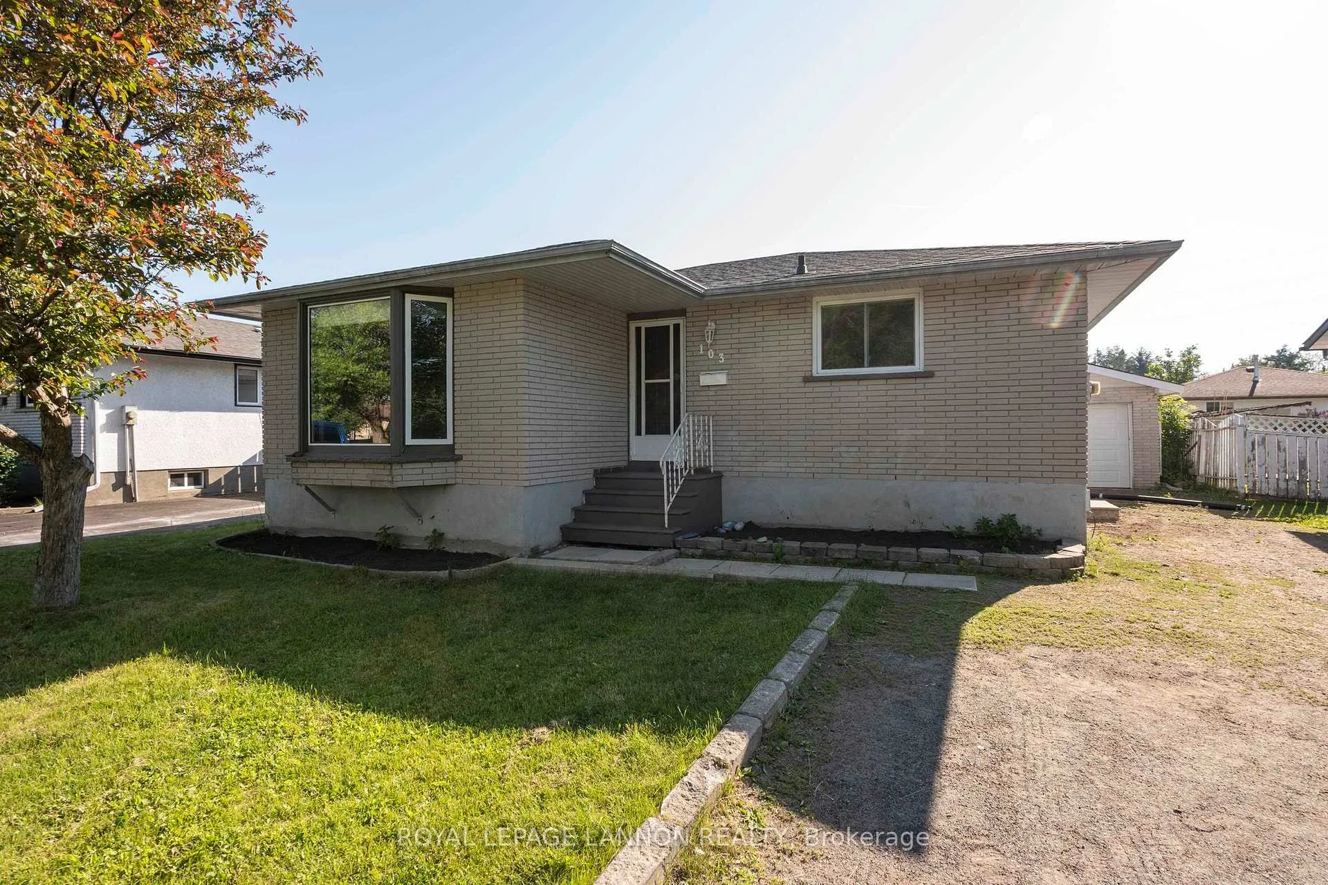 Photo 45 of 103 Elron Cres, Thunder Bay, College Park — HOMEH