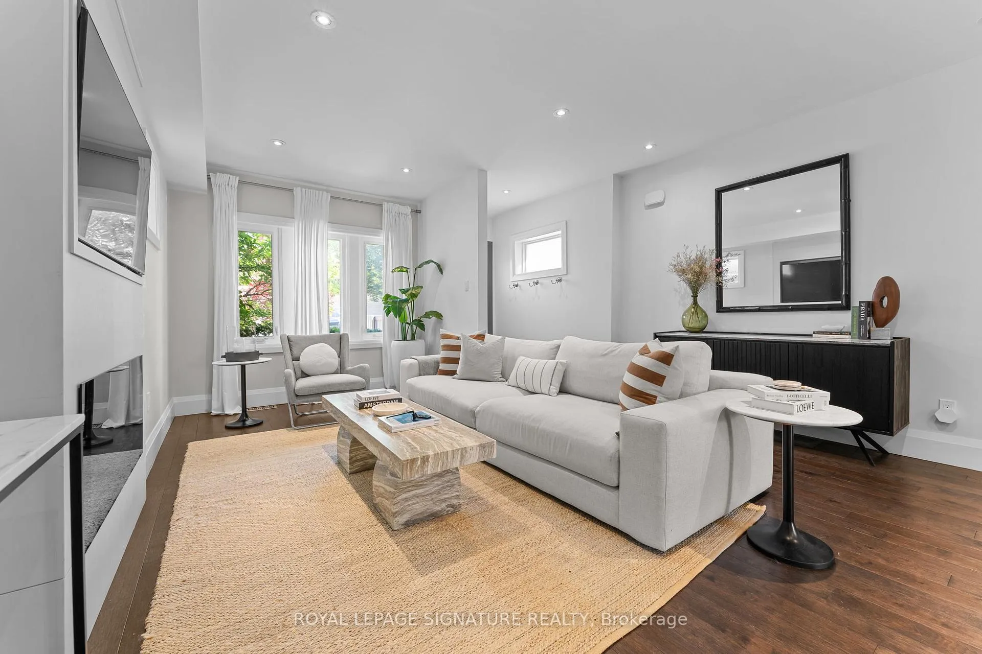 Photo 7 of 113 Merrill Avenue E, Toronto, Woodbine Corridor — HOMEH