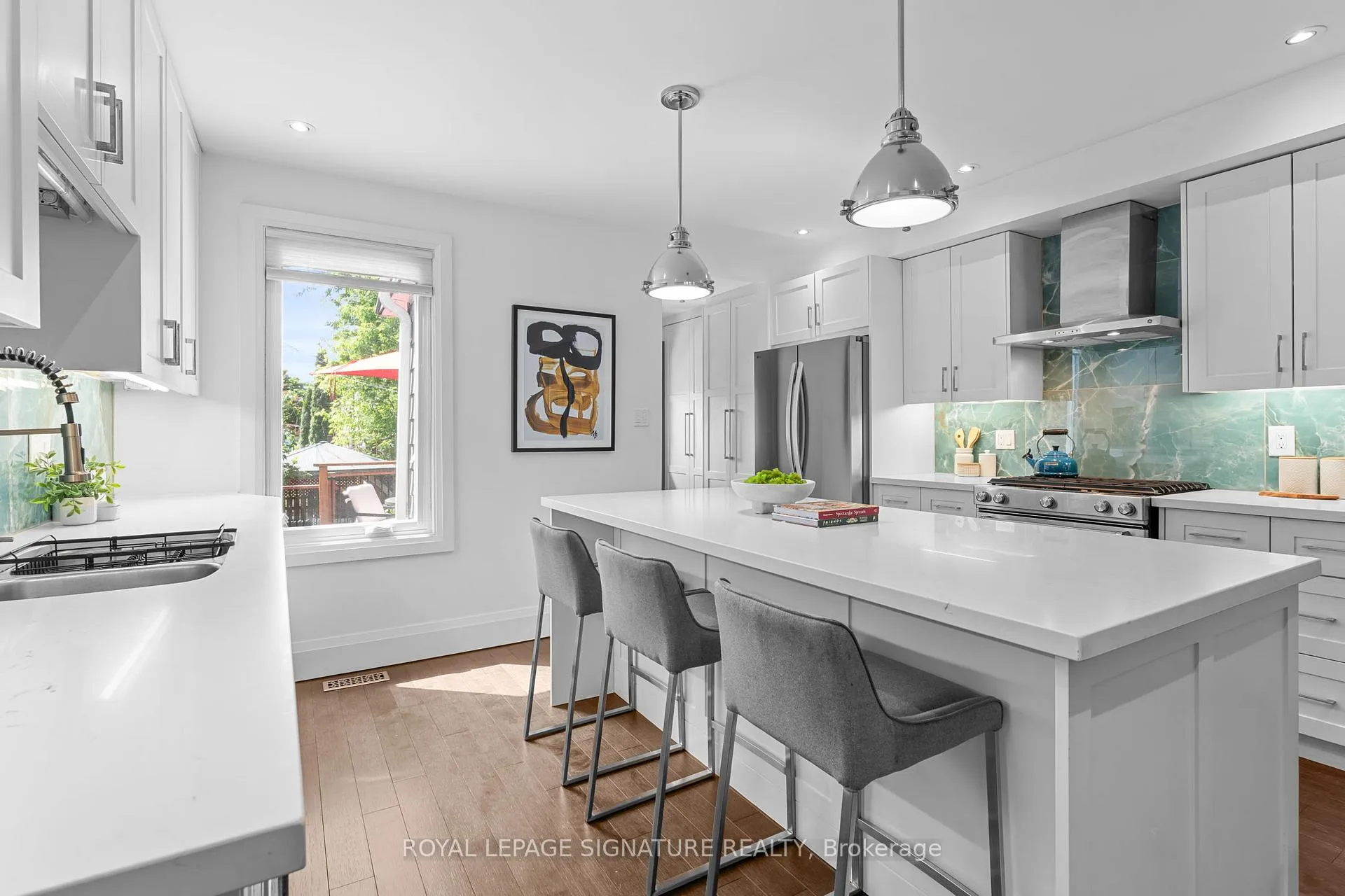 Photo 13 of 113 Merrill Avenue E, Toronto, Woodbine Corridor — HOMEH