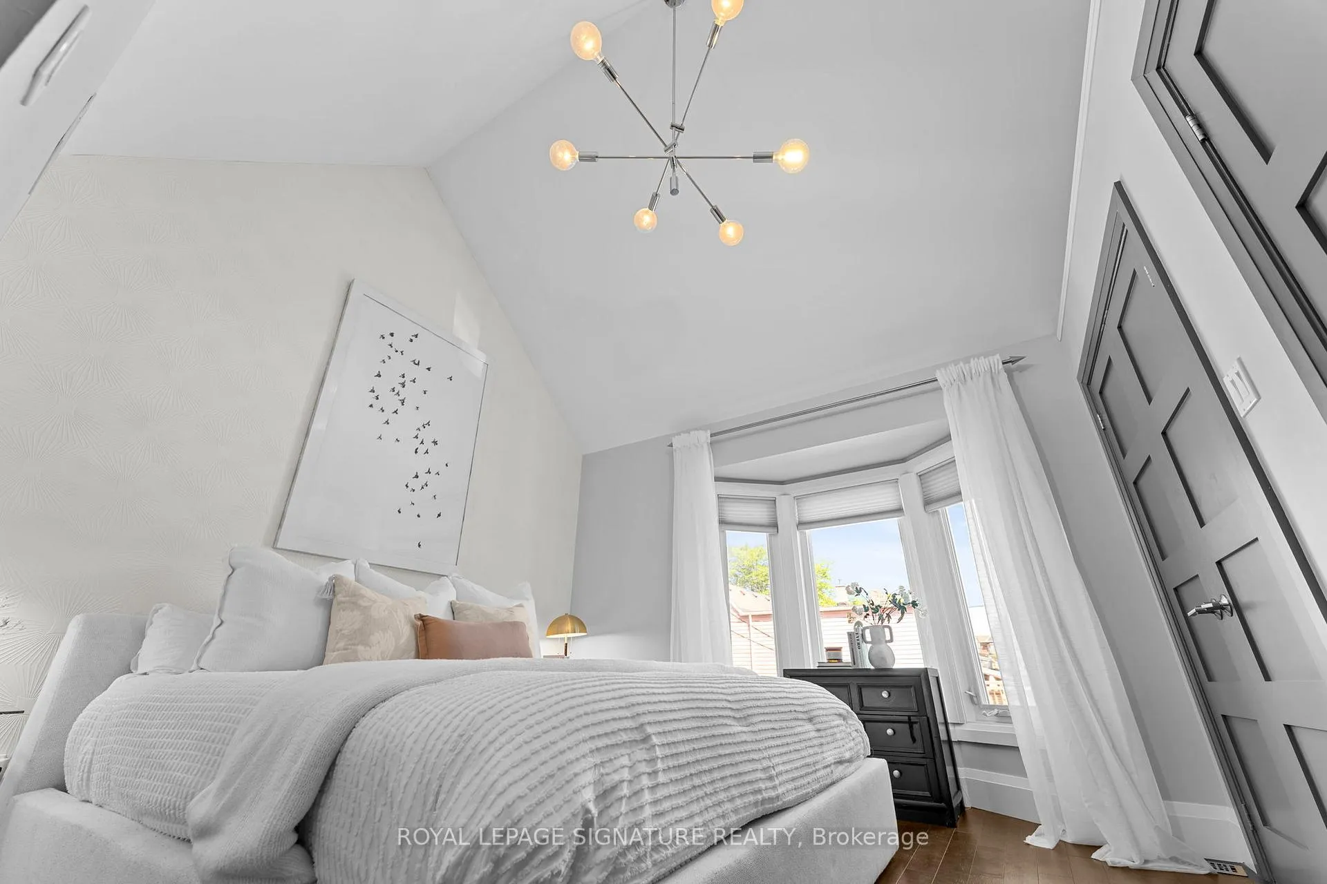 Photo 20 of 113 Merrill Avenue E, Toronto, Woodbine Corridor — HOMEH