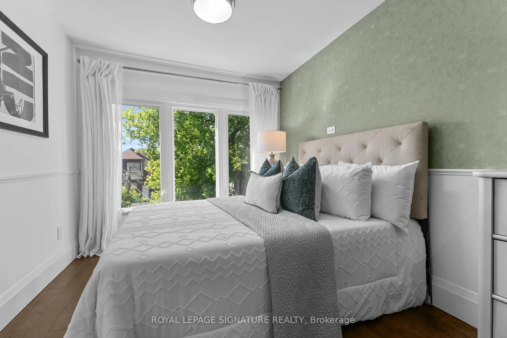 Photo 24 of 113 Merrill Avenue E, Toronto, Woodbine Corridor — HOMEH
