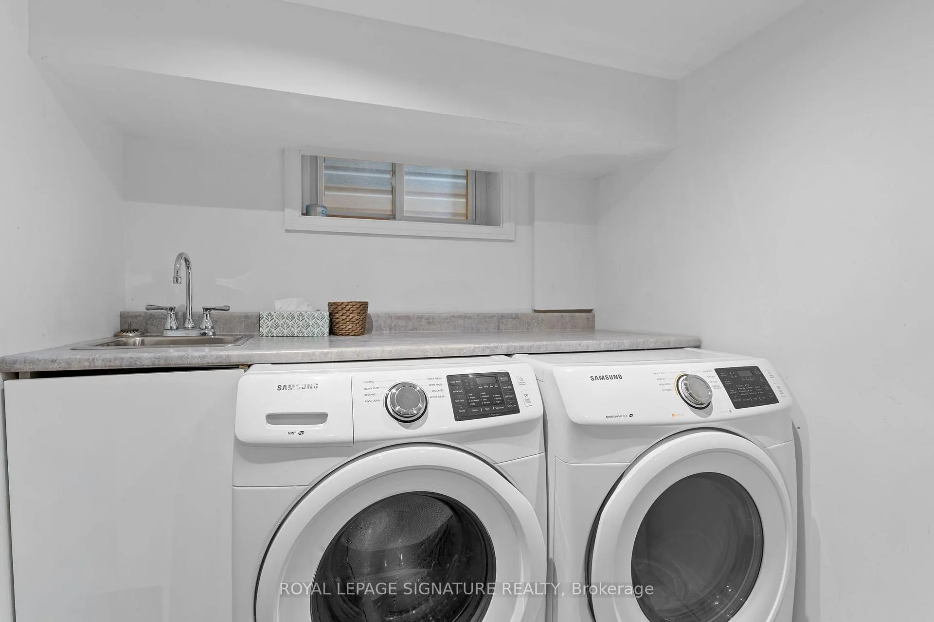 Photo 37 of 113 Merrill Avenue E, Toronto, Woodbine Corridor — HOMEH