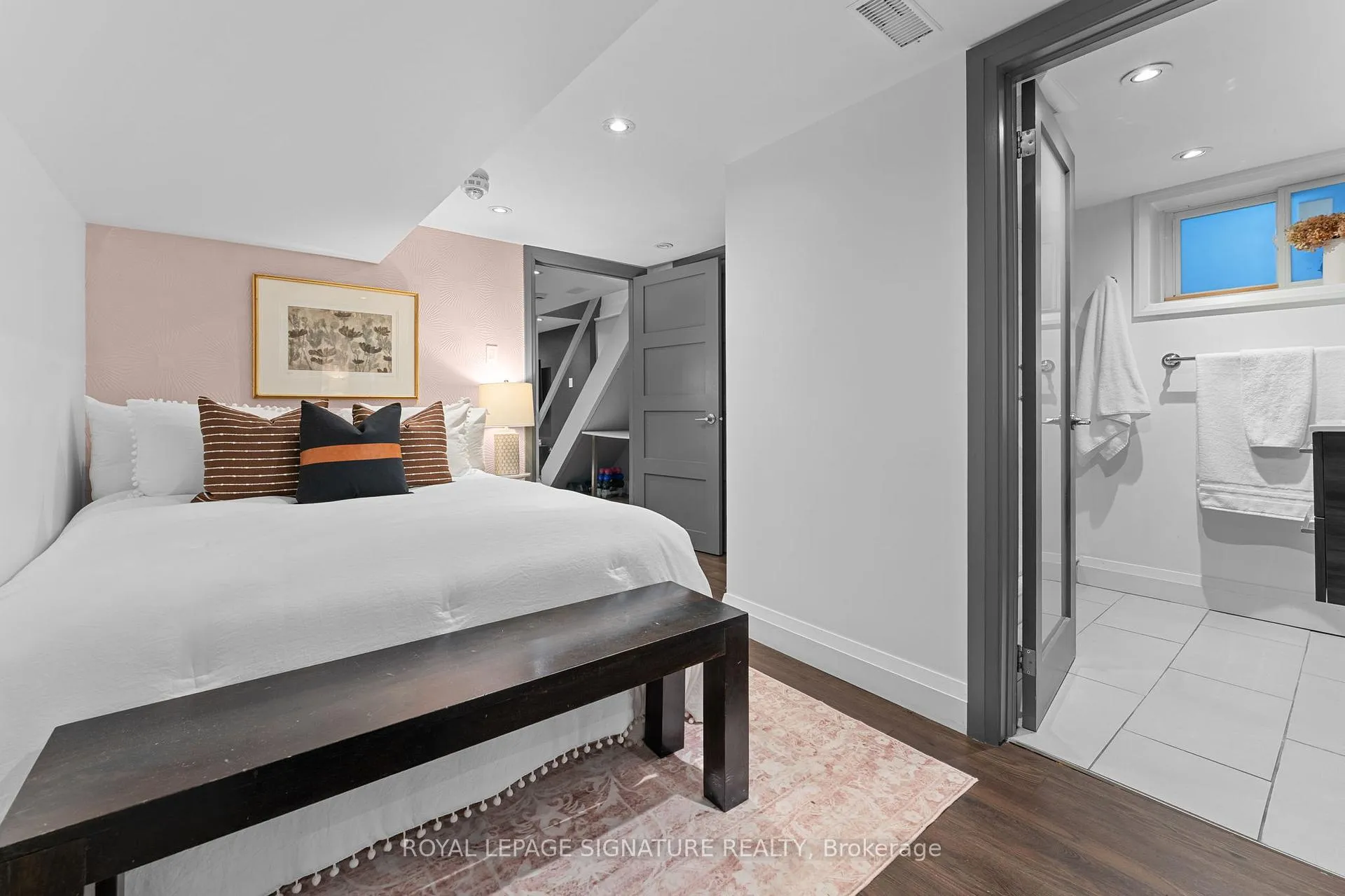 Photo 38 of 113 Merrill Avenue E, Toronto, Woodbine Corridor — HOMEH