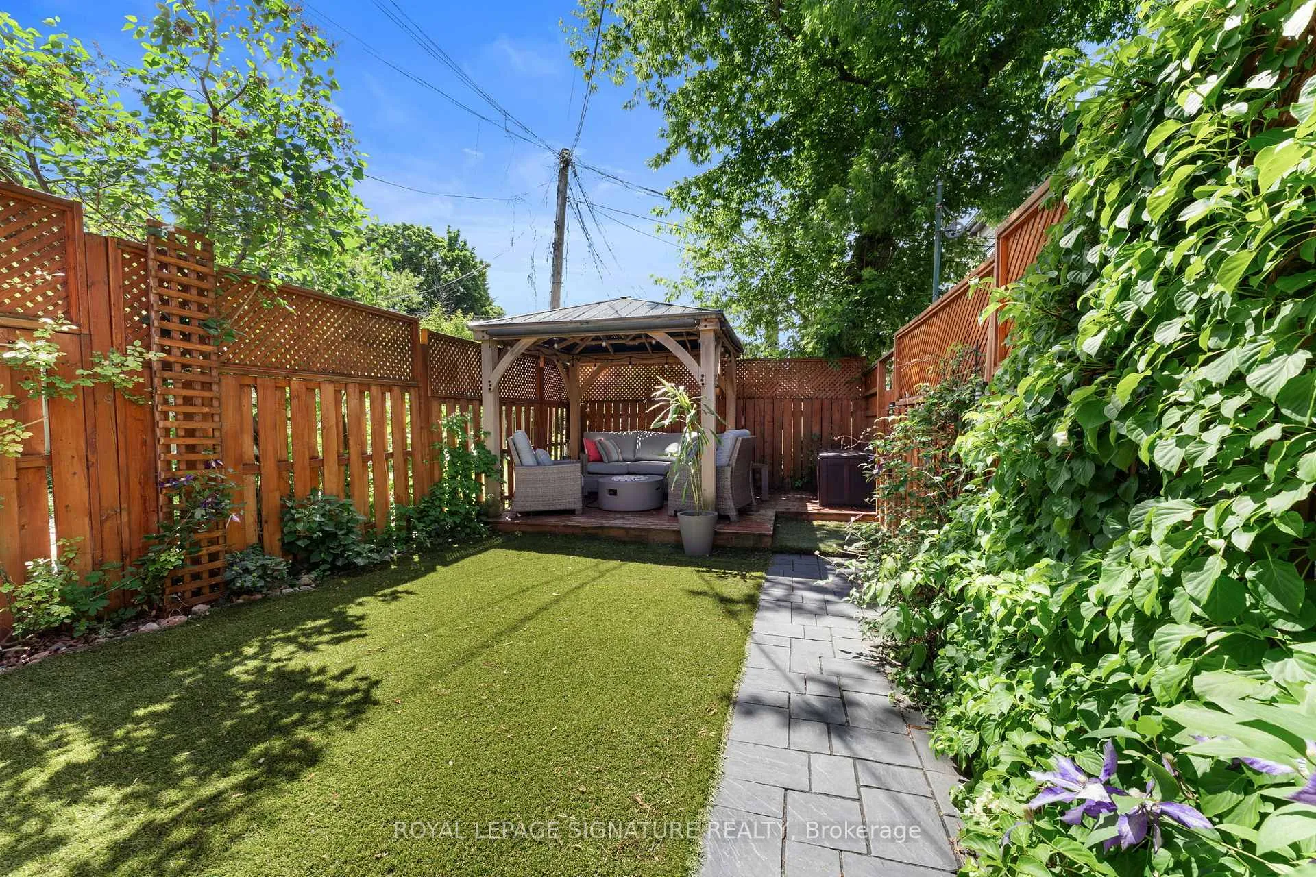 Photo 45 of 113 Merrill Avenue E, Toronto, Woodbine Corridor — HOMEH