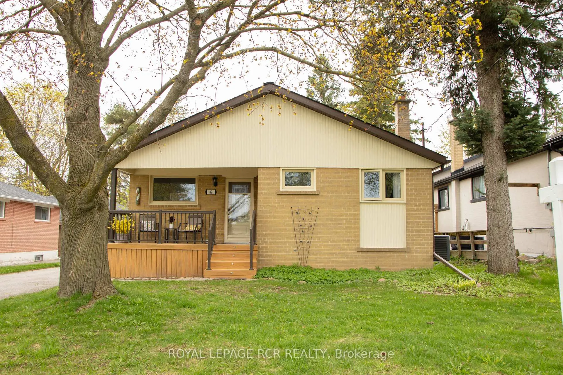 Photo 2 of 87 Richardson Drive, Aurora, Aurora Highlands — HOMEH