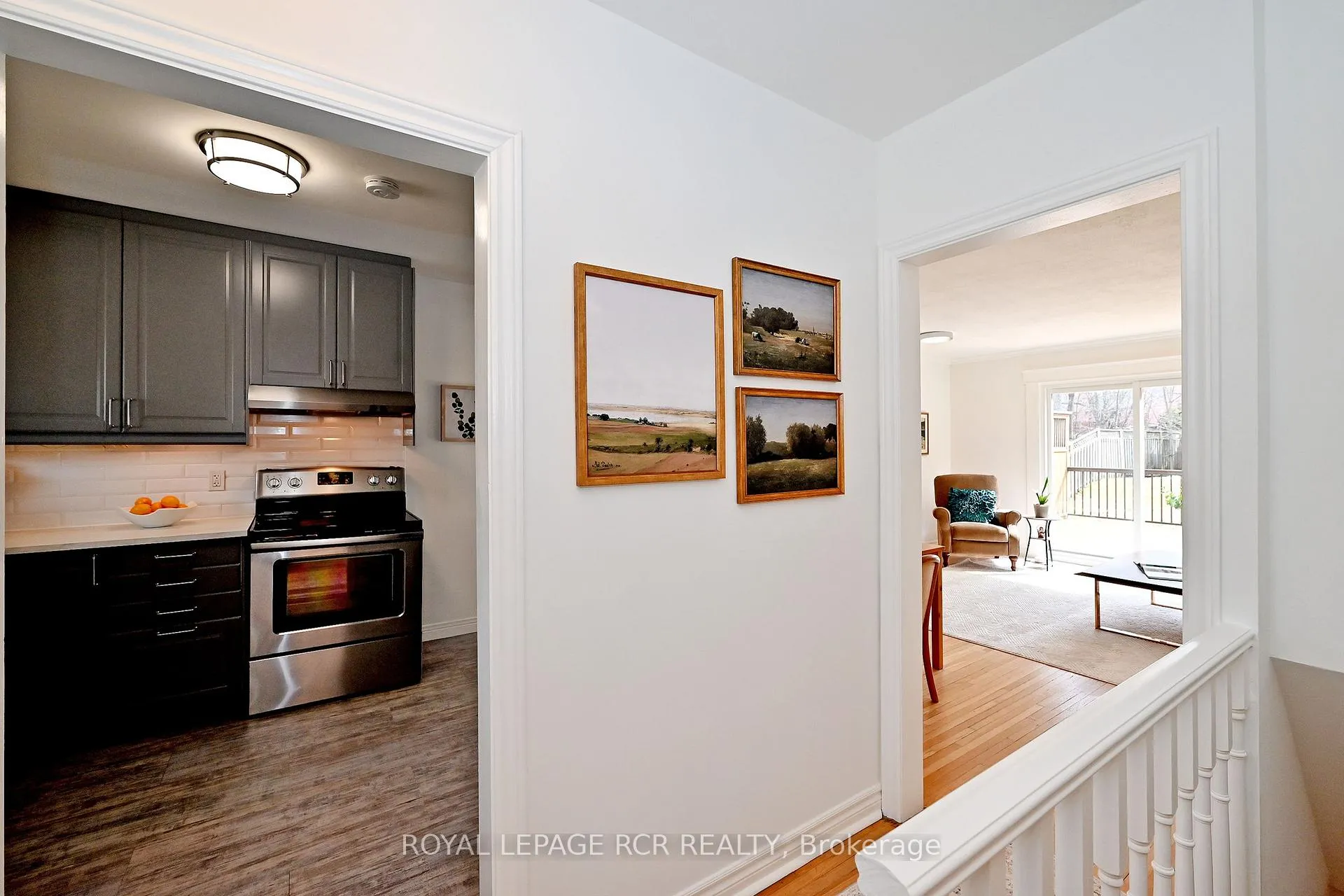 Photo 5 of 87 Richardson Drive, Aurora, Aurora Highlands — HOMEH