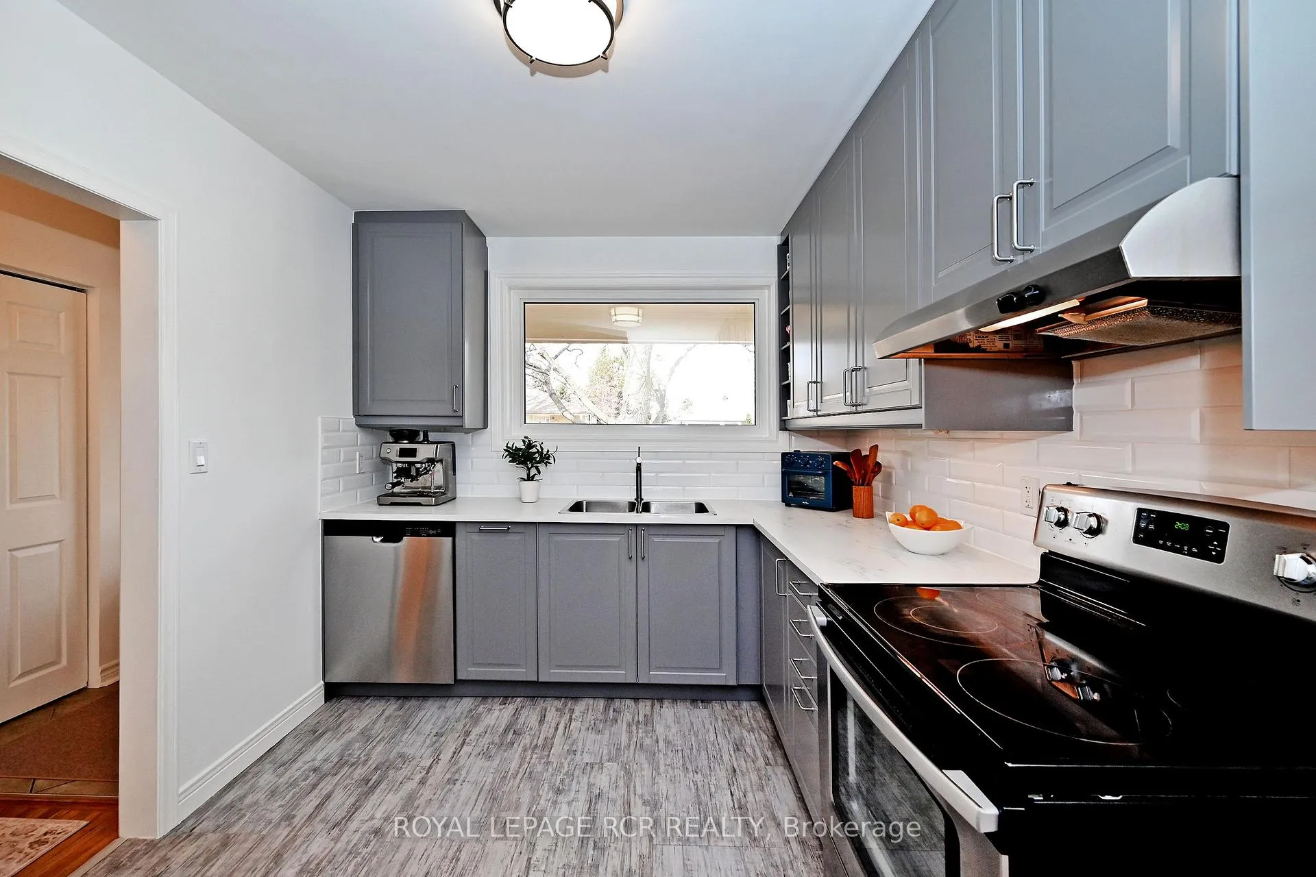 Photo 13 of 87 Richardson Drive, Aurora, Aurora Highlands — HOMEH