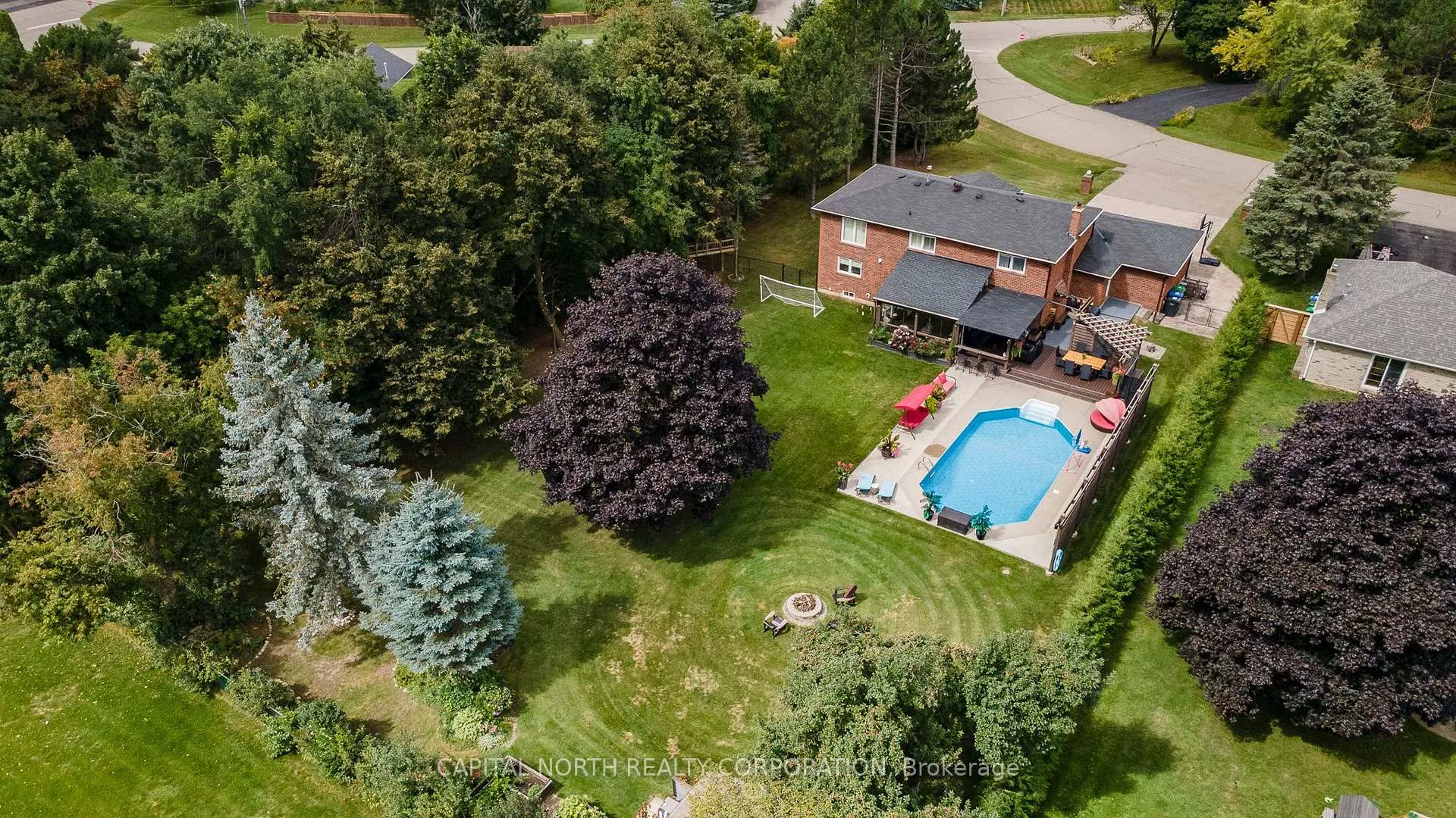 Photo 5 of 29 Hayleyvale Road, Caledon, Caledon Village — HOMEH