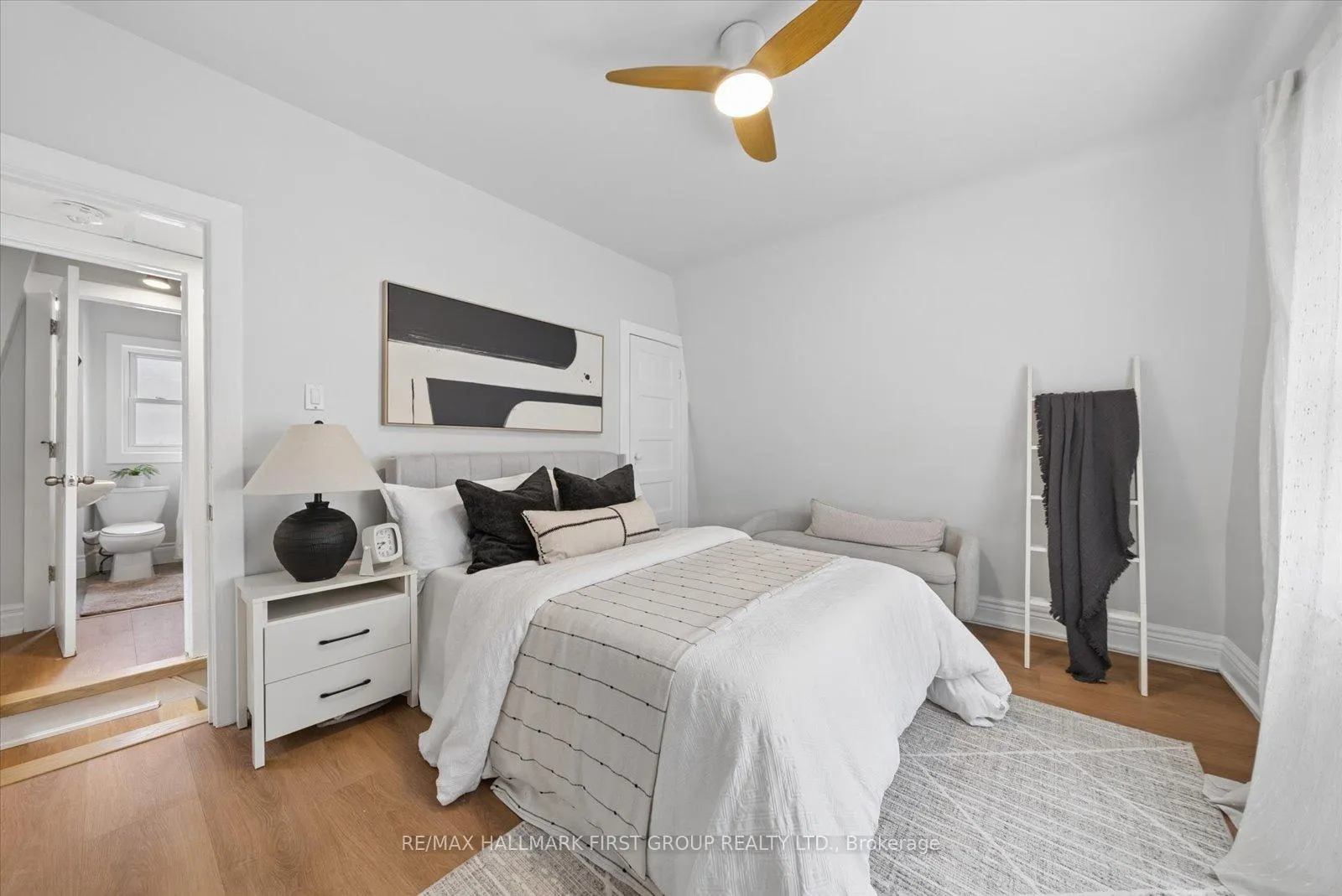 Photo 15 of 16 Cassels Avenue, Toronto, East End-Danforth — HOMEH
