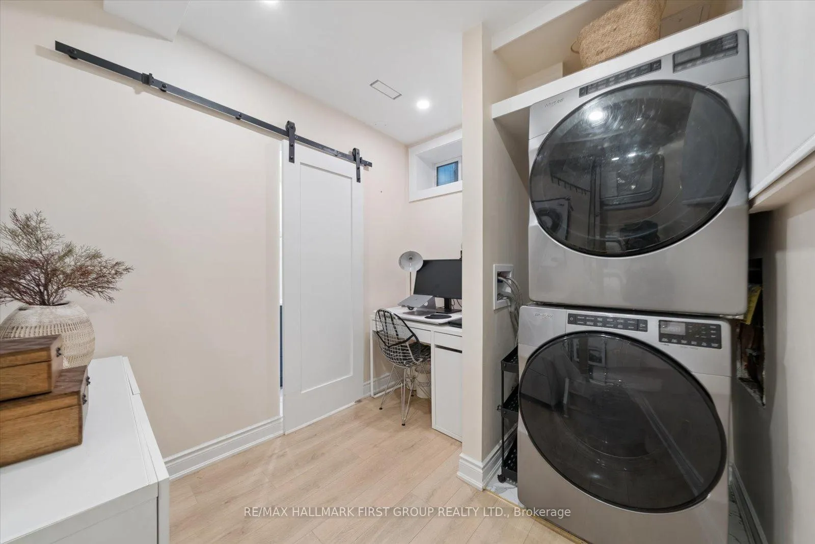 Photo 27 of 16 Cassels Avenue, Toronto, East End-Danforth — HOMEH