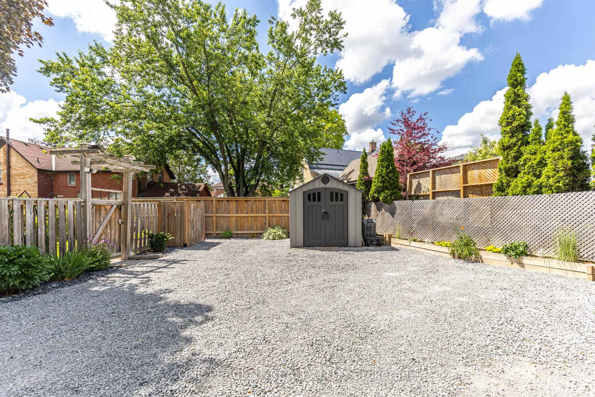 Photo 39 of 90 Toronto Street N, Uxbridge — HOMEH