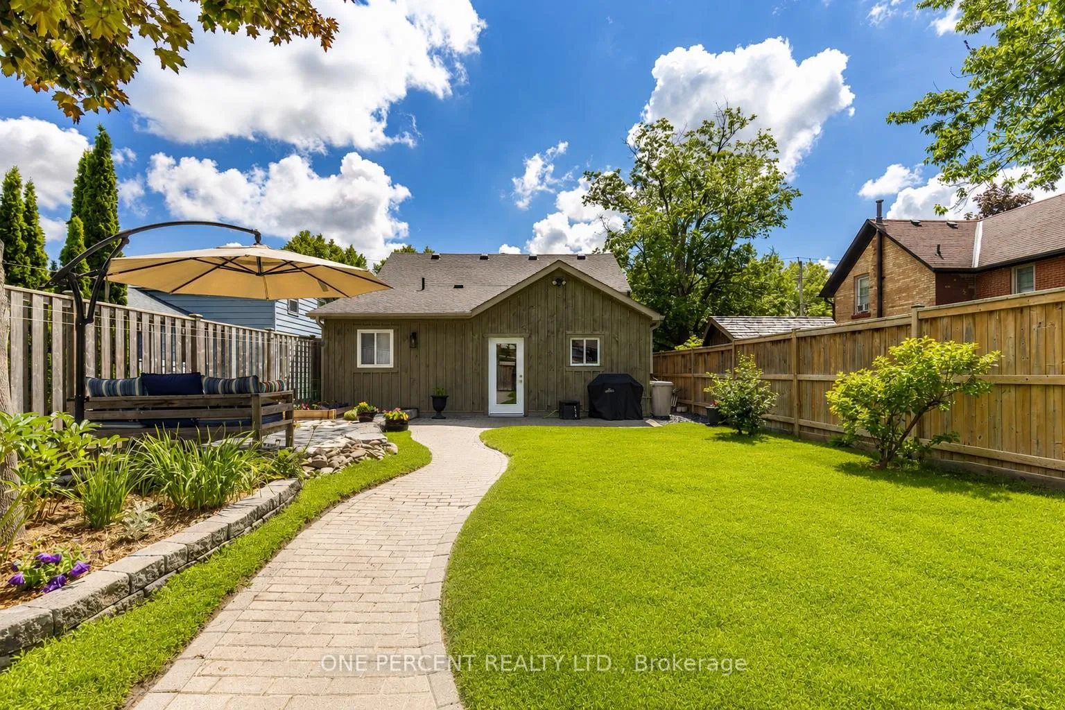 Photo 40 of 90 Toronto Street N, Uxbridge — HOMEH