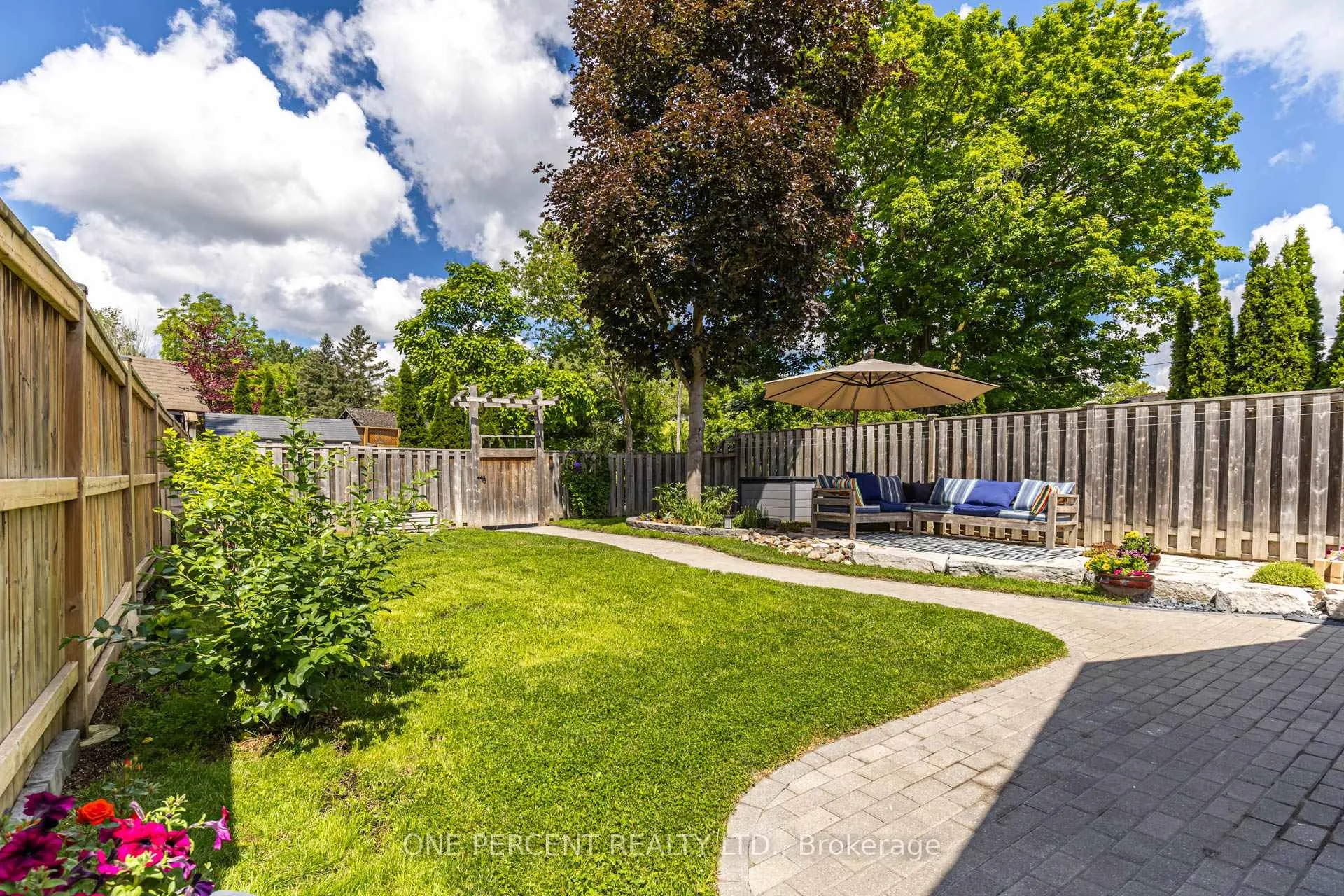 Photo 41 of 90 Toronto Street N, Uxbridge — HOMEH