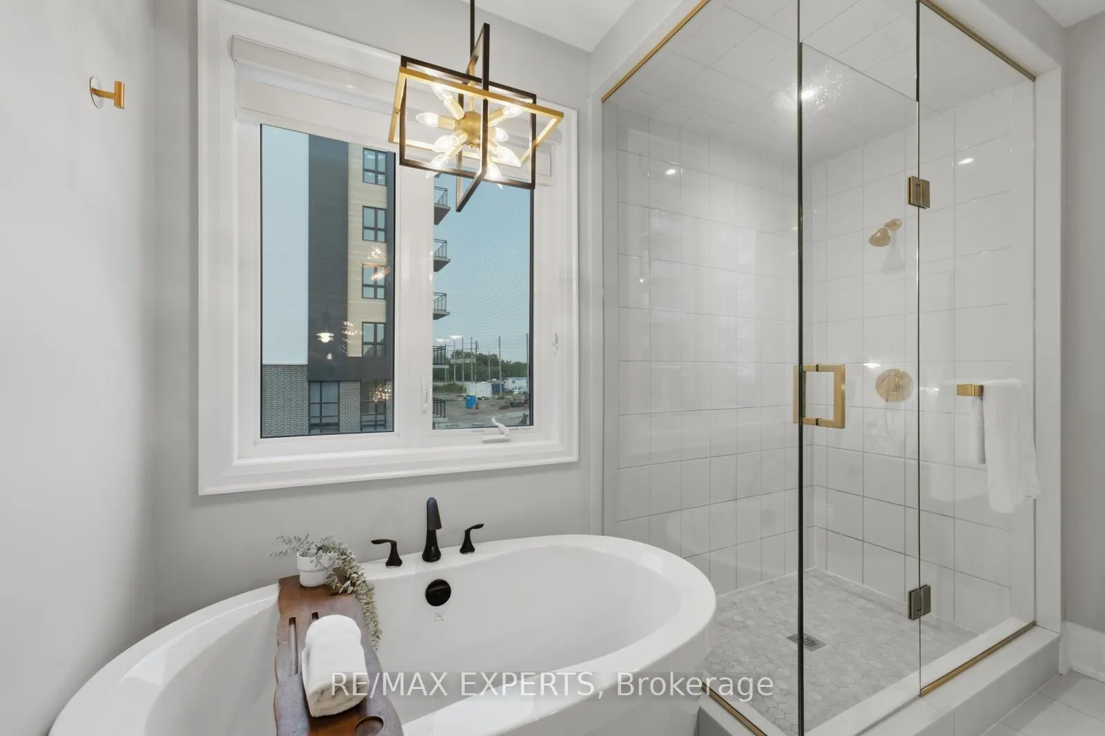 Photo 25 of 1288 Aymond Crescent W, Oakville, Joshua Meadows — HOMEH