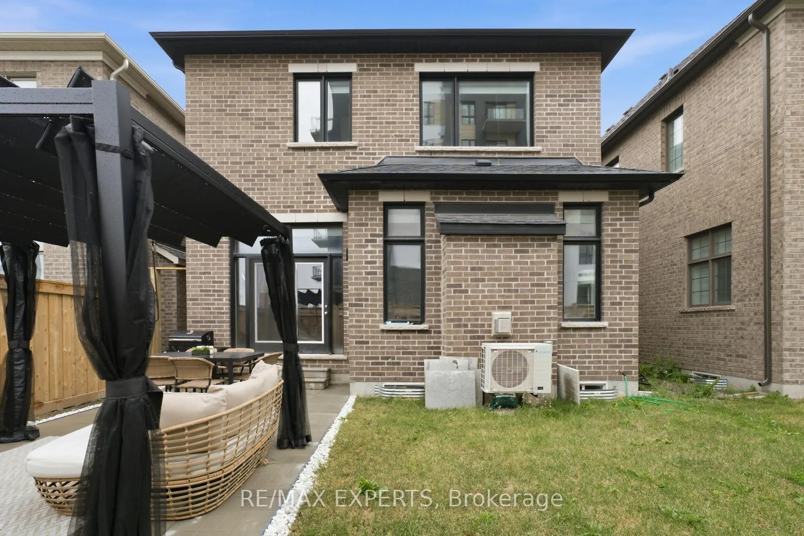 Photo 37 of 1288 Aymond Crescent W, Oakville, Joshua Meadows — HOMEH