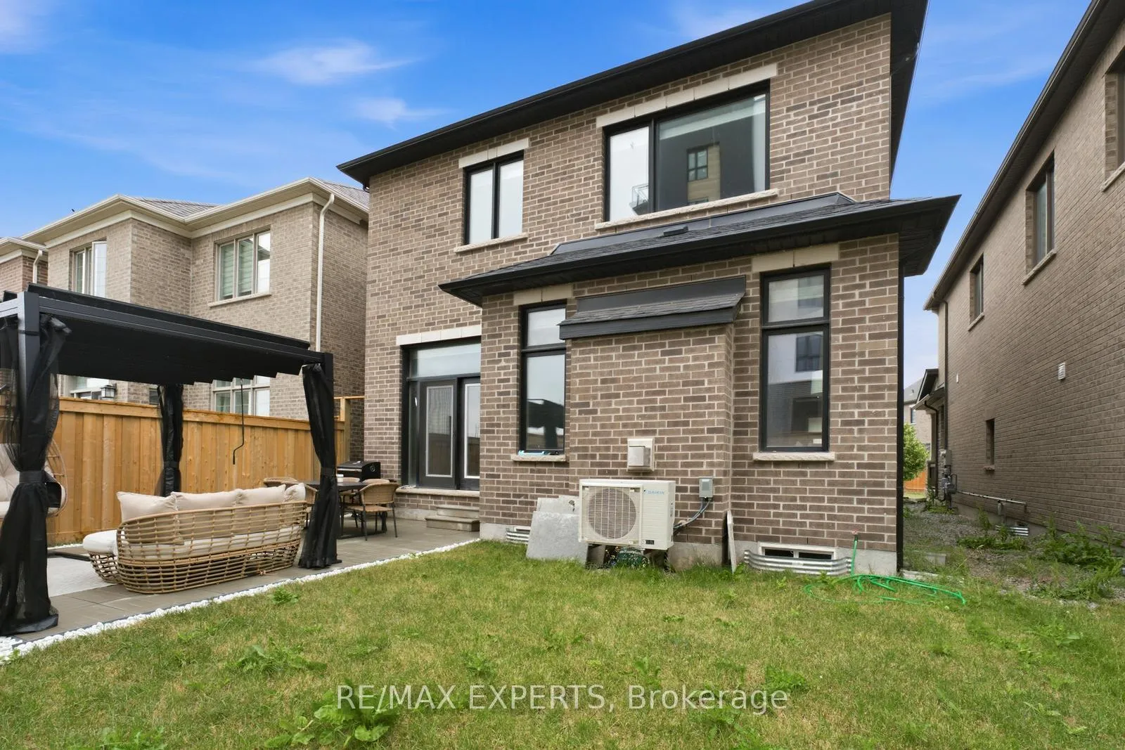 Photo 38 of 1288 Aymond Crescent W, Oakville, Joshua Meadows — HOMEH
