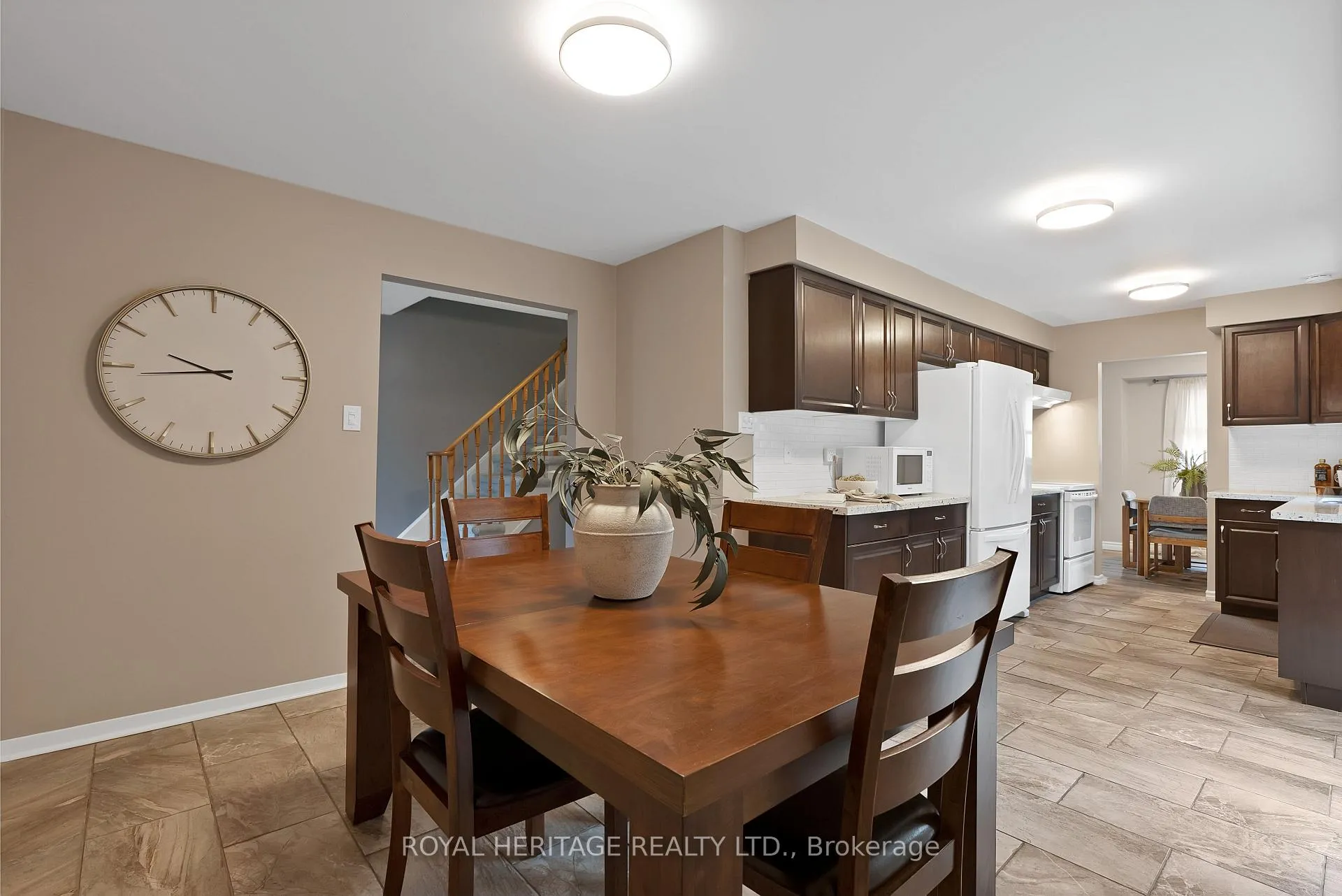 Photo 5 of 1235 Cedarcroft Crescent, Pickering, Liverpool — HOMEH