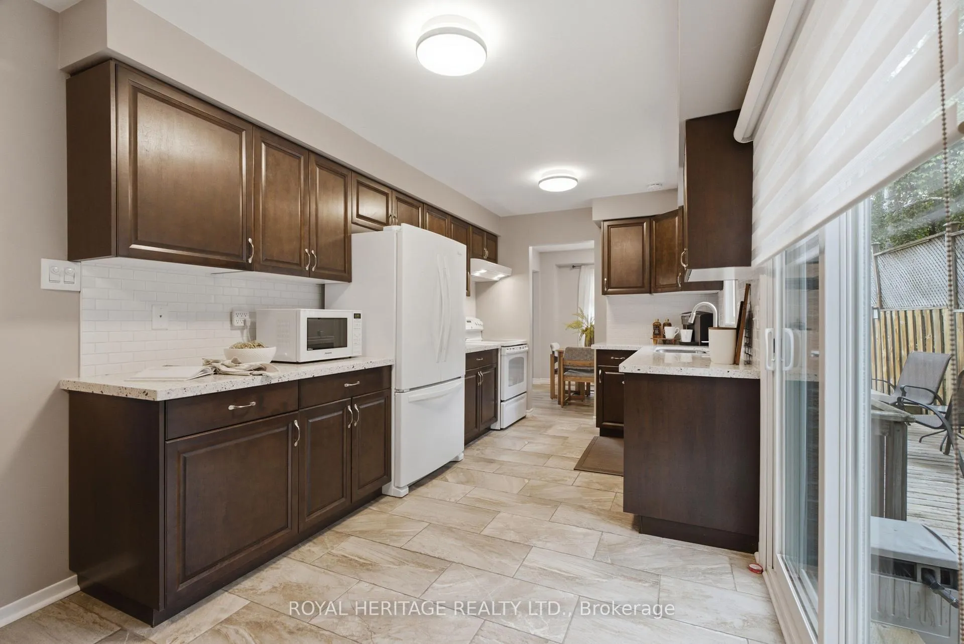 Photo 7 of 1235 Cedarcroft Crescent, Pickering, Liverpool — HOMEH