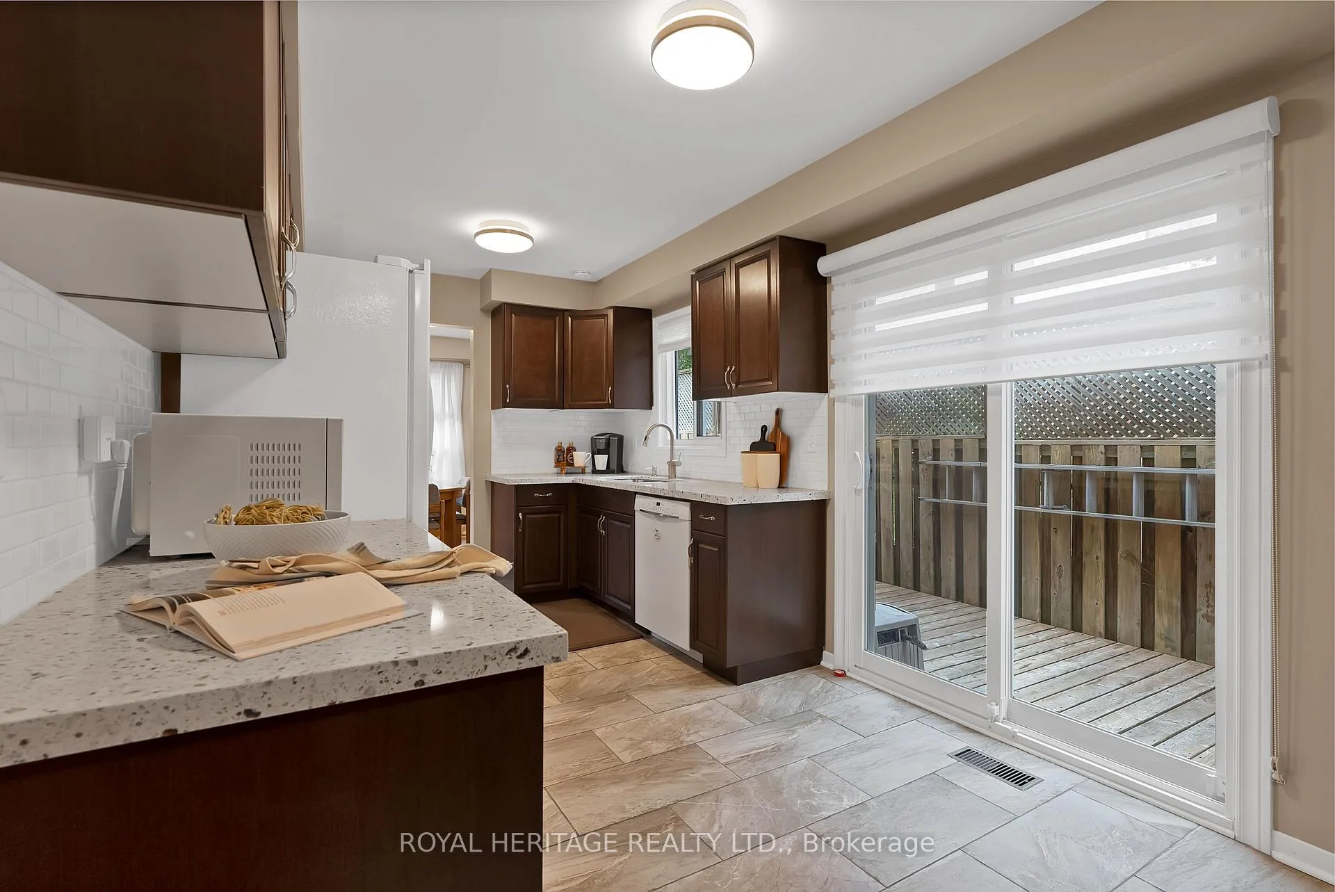 Photo 9 of 1235 Cedarcroft Crescent, Pickering, Liverpool — HOMEH