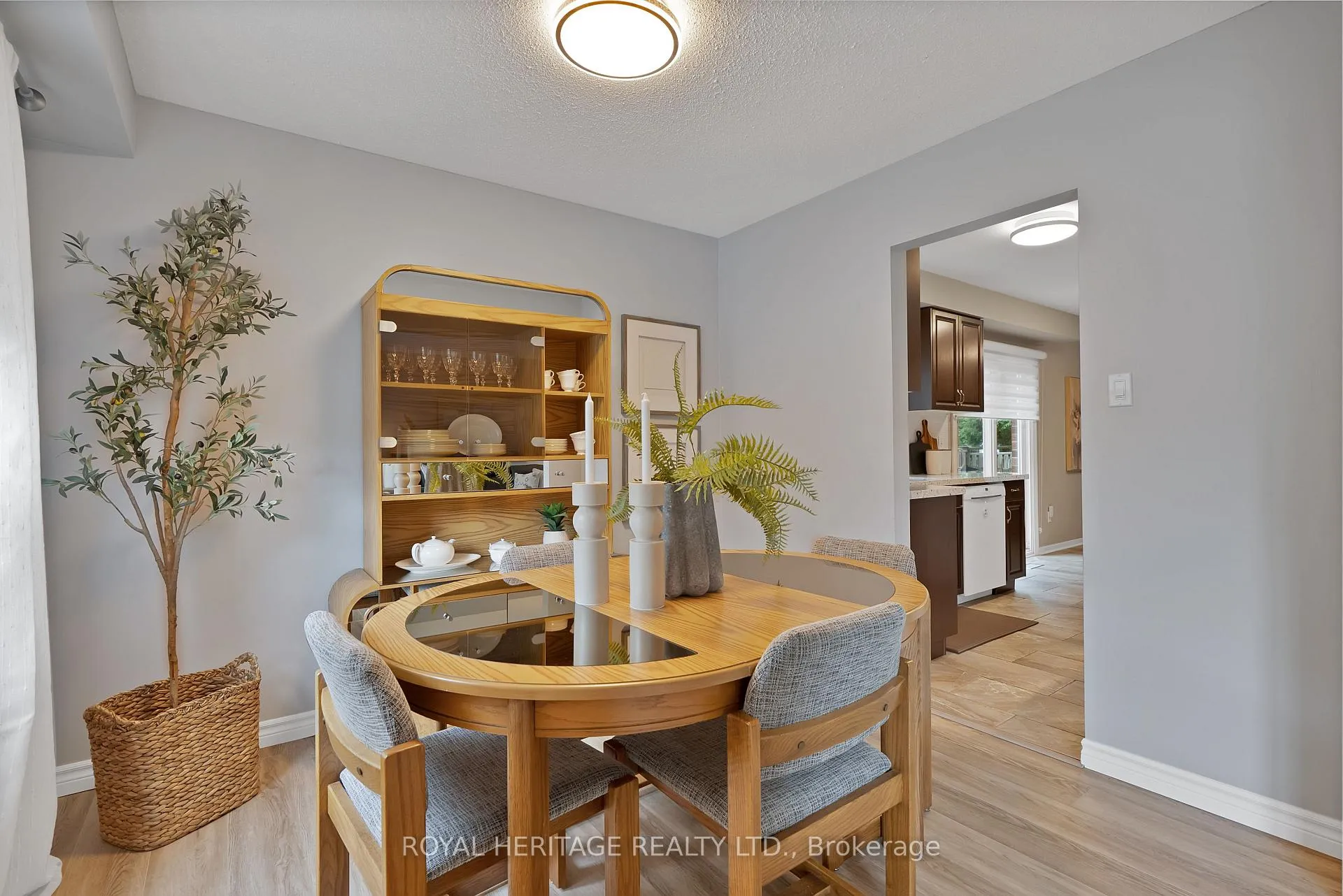 Photo 11 of 1235 Cedarcroft Crescent, Pickering, Liverpool — HOMEH