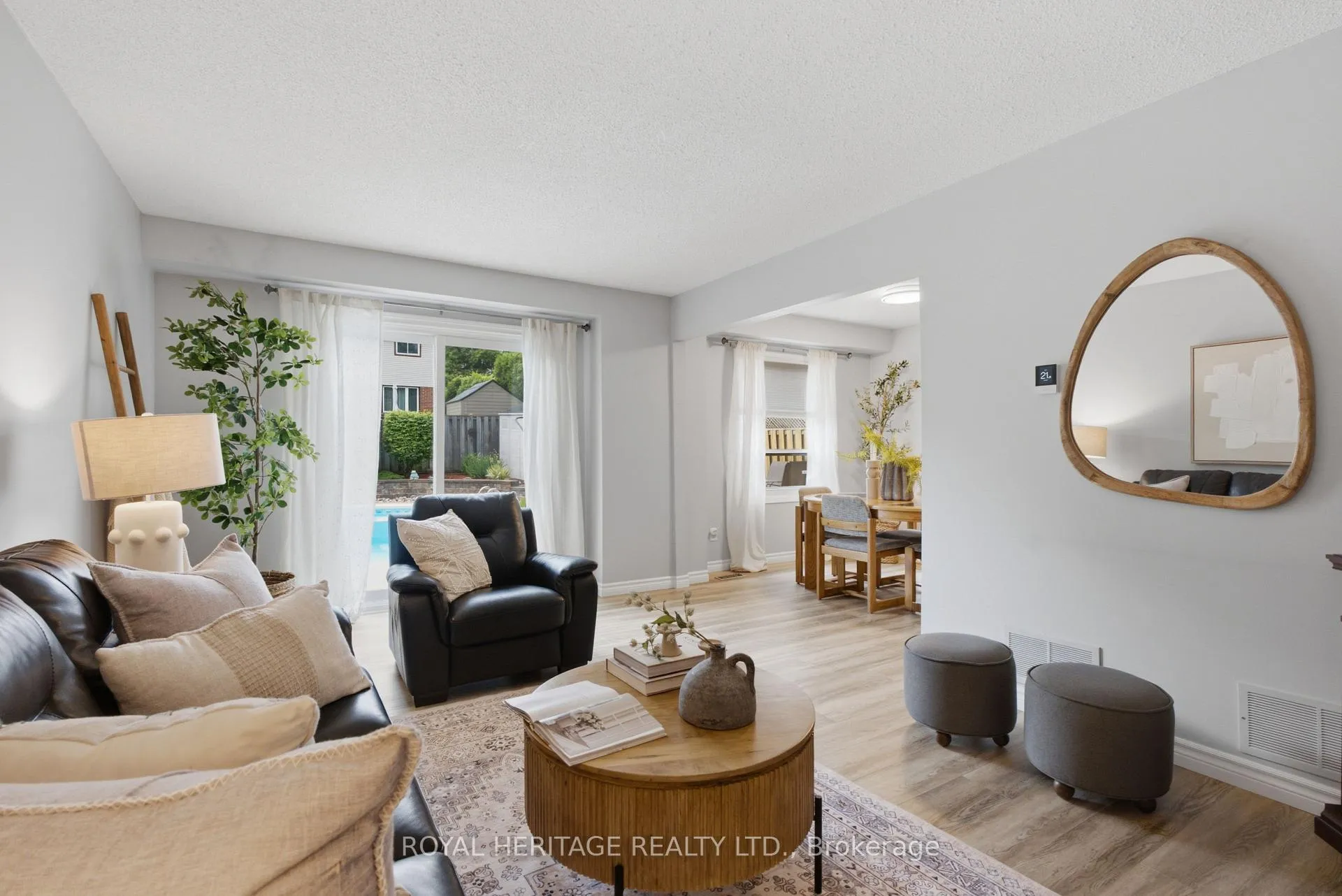 Photo 13 of 1235 Cedarcroft Crescent, Pickering, Liverpool — HOMEH