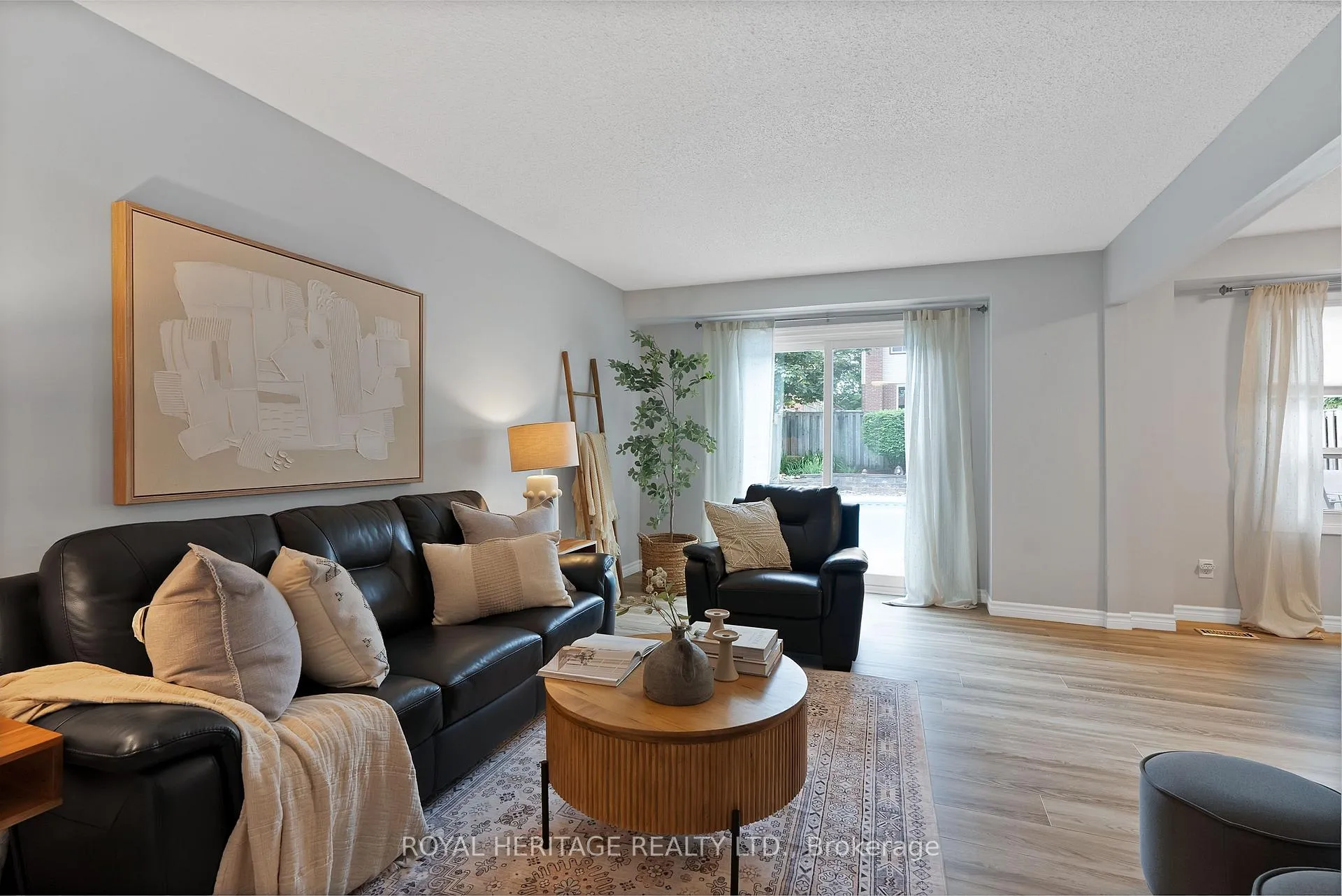 Photo 14 of 1235 Cedarcroft Crescent, Pickering, Liverpool — HOMEH