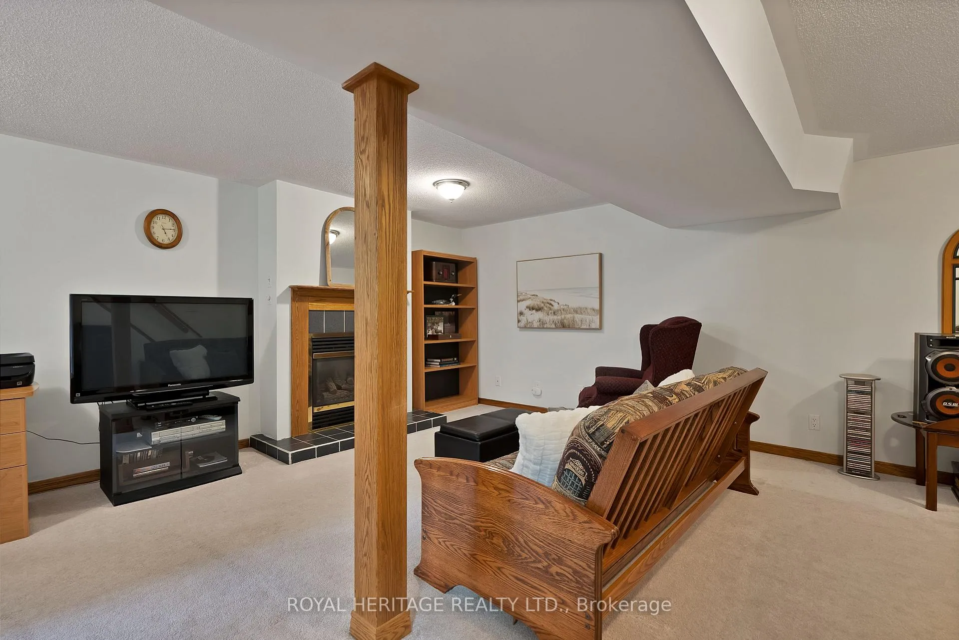 Photo 33 of 1235 Cedarcroft Crescent, Pickering, Liverpool — HOMEH