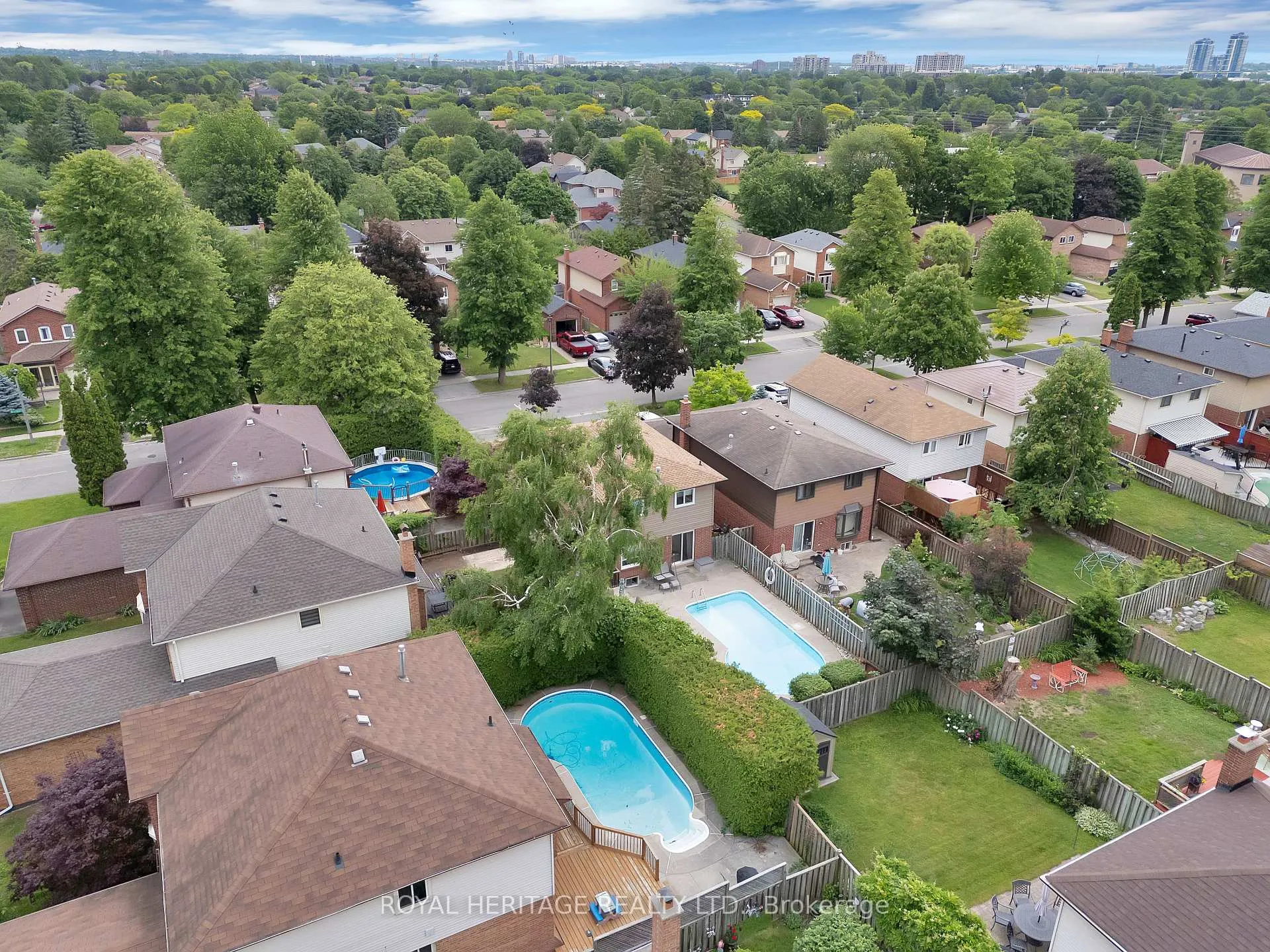 Photo 47 of 1235 Cedarcroft Crescent, Pickering, Liverpool — HOMEH