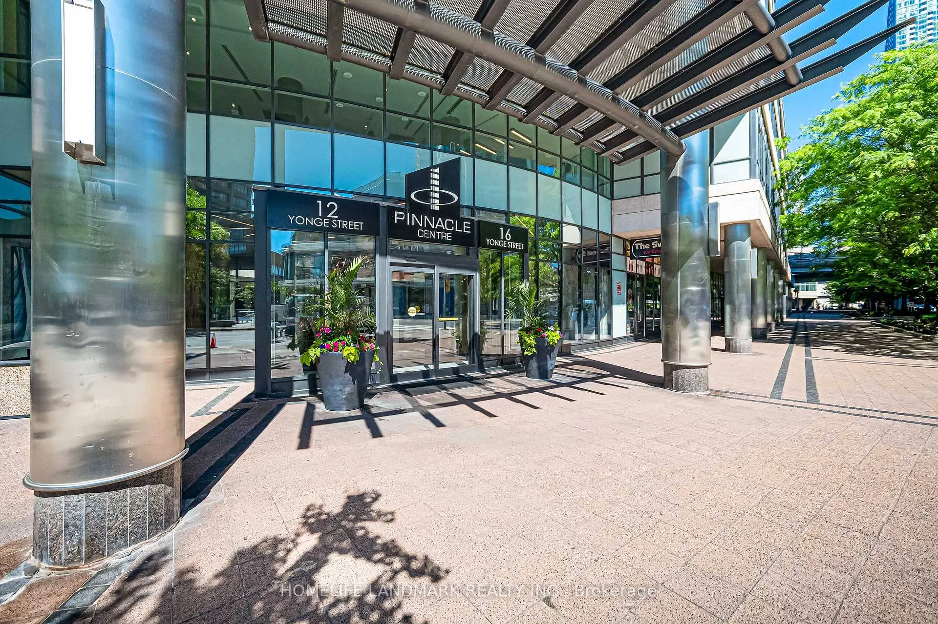 Photo 2 of Unit 901, 16 Yonge Street, Toronto, Waterfront Communities — HOMEH