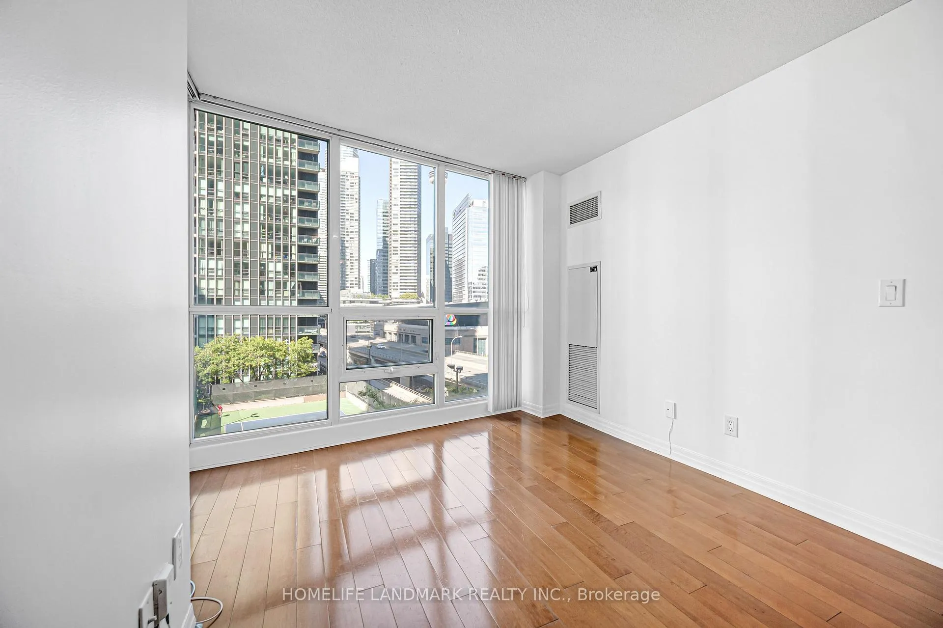 Photo 22 of Unit 901, 16 Yonge Street, Toronto, Waterfront Communities — HOMEH