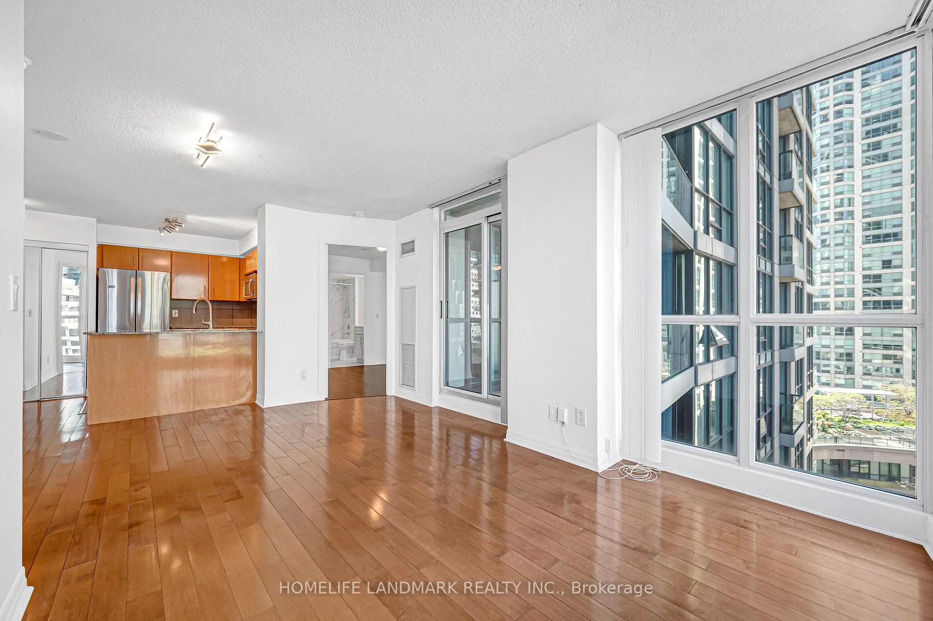 Photo 26 of Unit 901, 16 Yonge Street, Toronto, Waterfront Communities — HOMEH