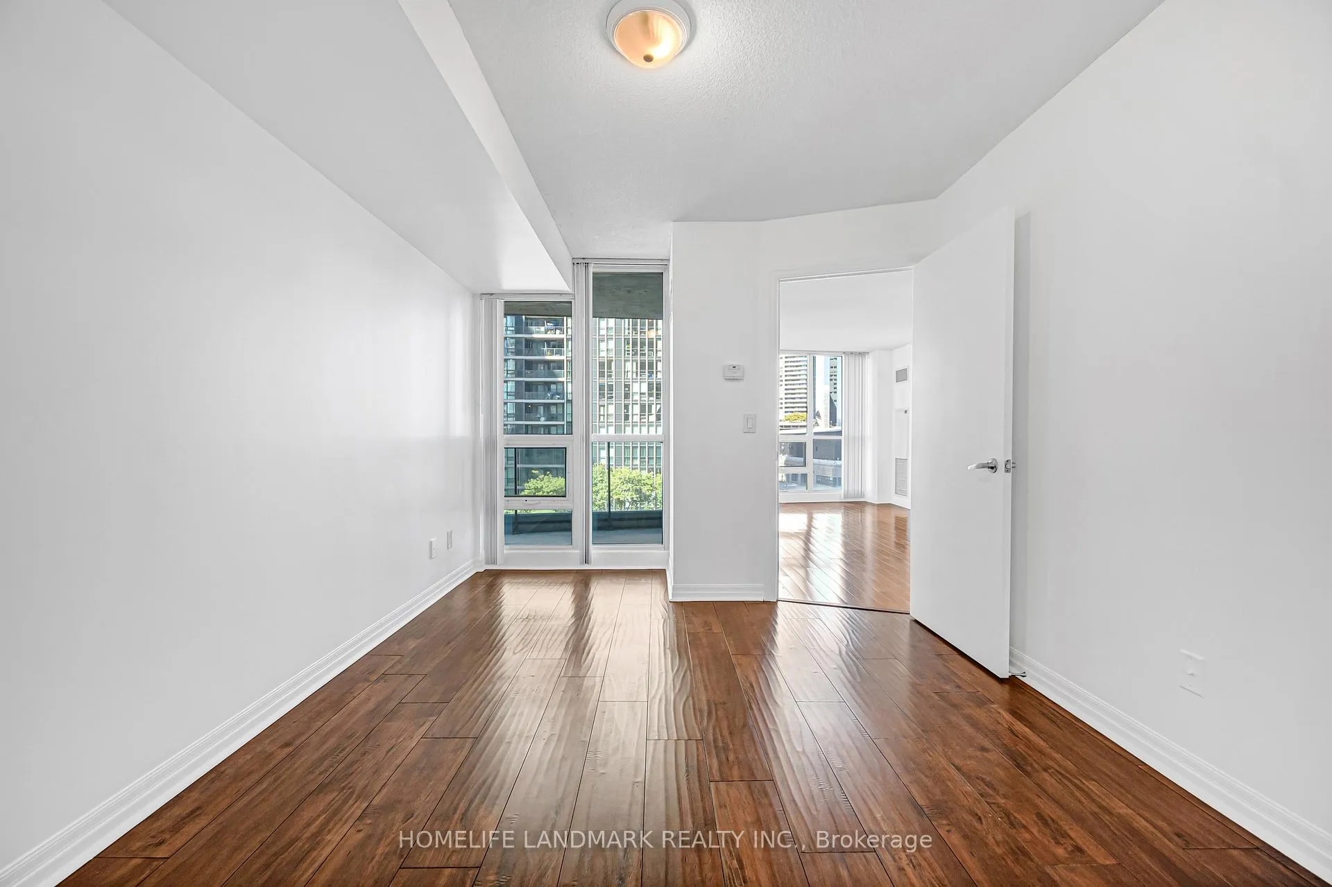 Photo 30 of Unit 901, 16 Yonge Street, Toronto, Waterfront Communities — HOMEH
