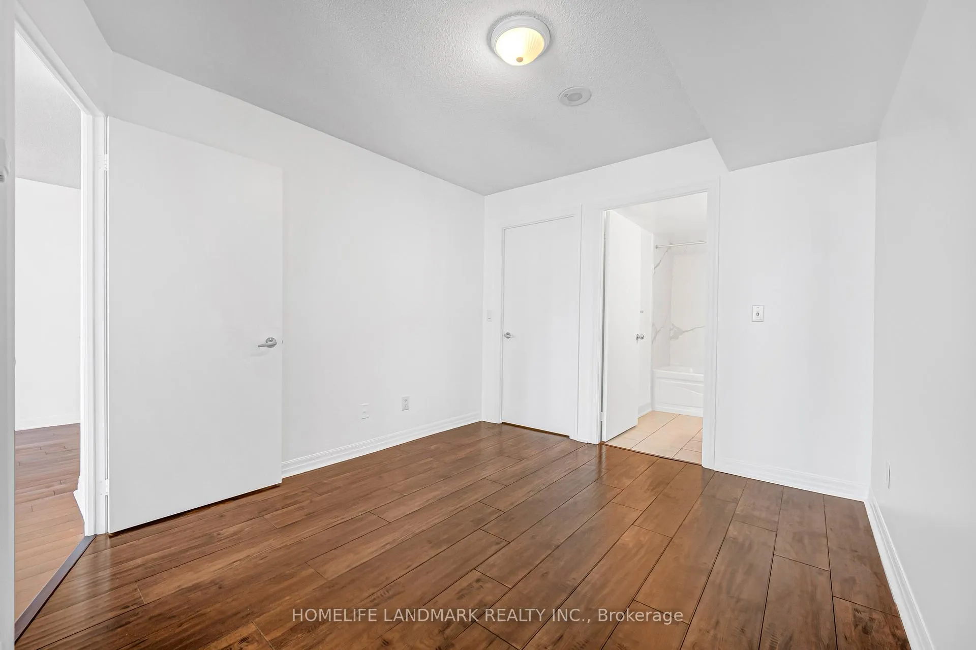 Photo 31 of Unit 901, 16 Yonge Street, Toronto, Waterfront Communities — HOMEH