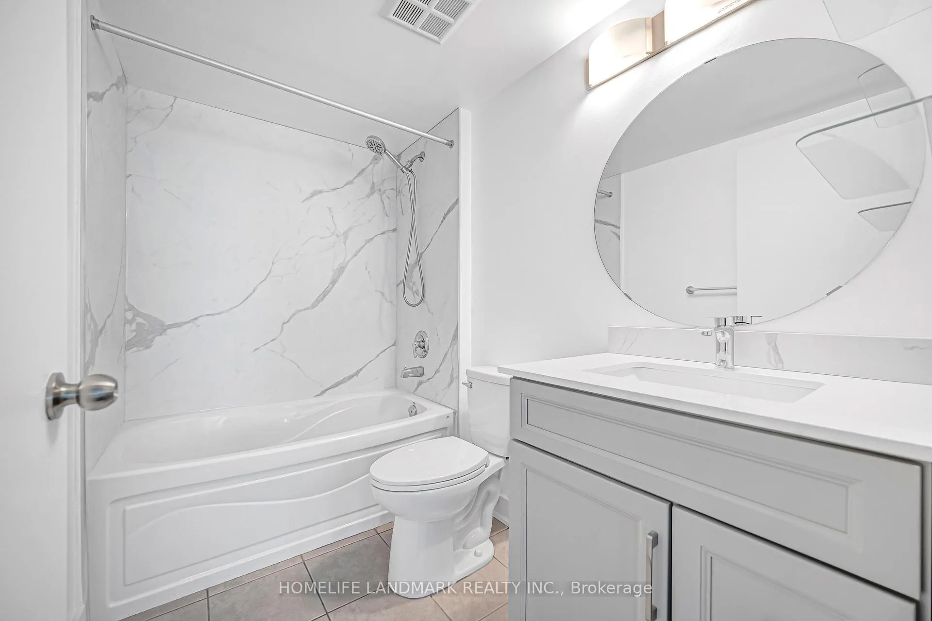 Photo 32 of Unit 901, 16 Yonge Street, Toronto, Waterfront Communities — HOMEH