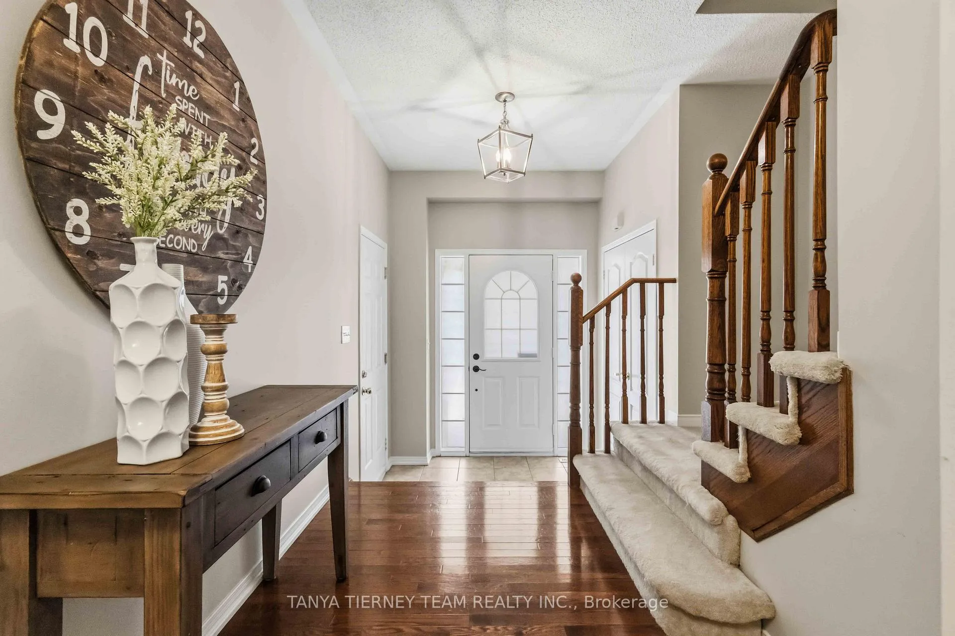 Photo 4 of 10 Ramona Way, Whitby, Brooklin — HOMEH