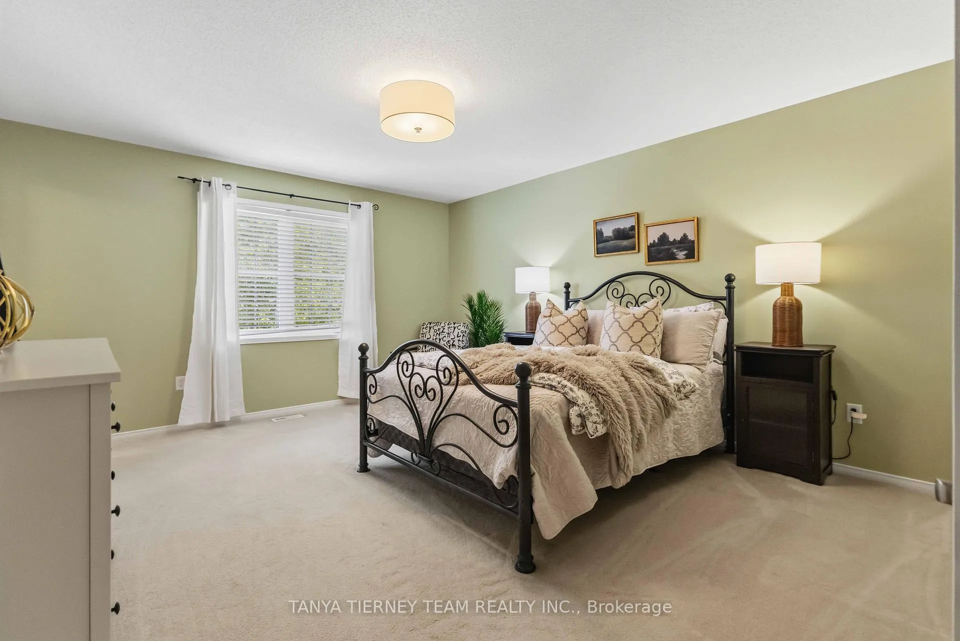 Photo 31 of 10 Ramona Way, Whitby, Brooklin — HOMEH