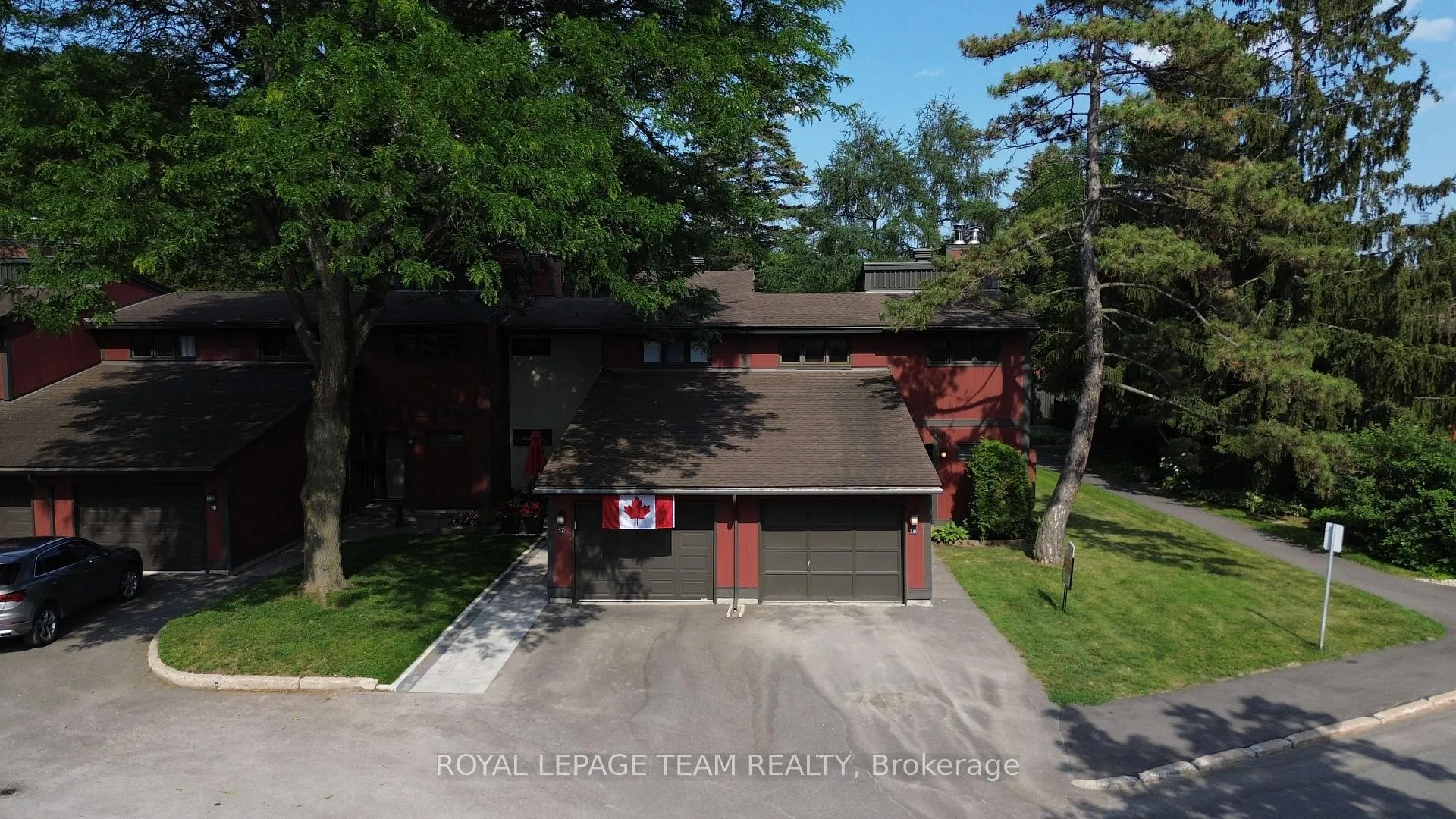 Photo 3 of Unit 16, 280 Mcclellan Road, Ottawa, Arlington Woods — HOMEH