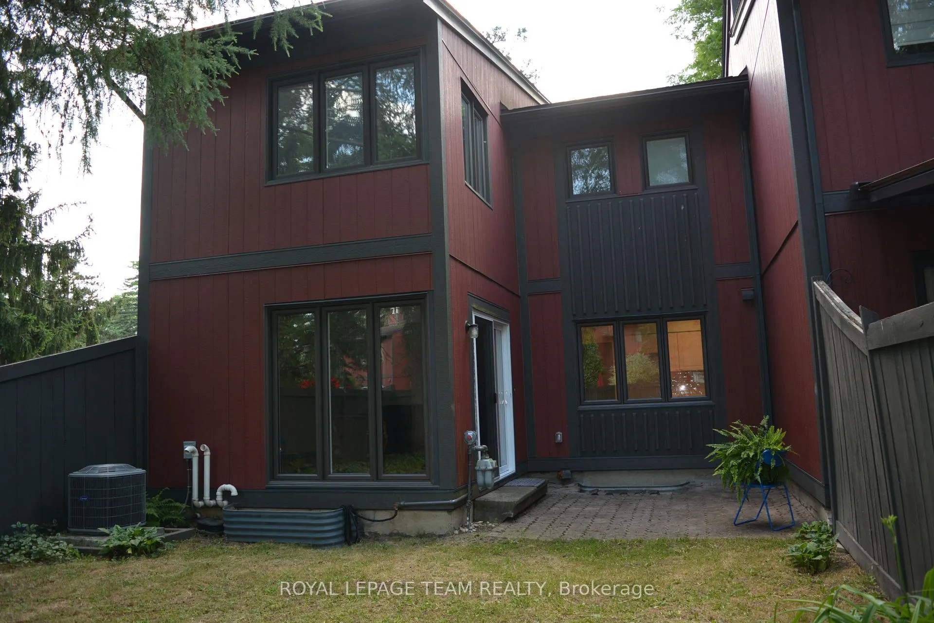 Photo 20 of Unit 16, 280 Mcclellan Road, Ottawa, Arlington Woods — HOMEH