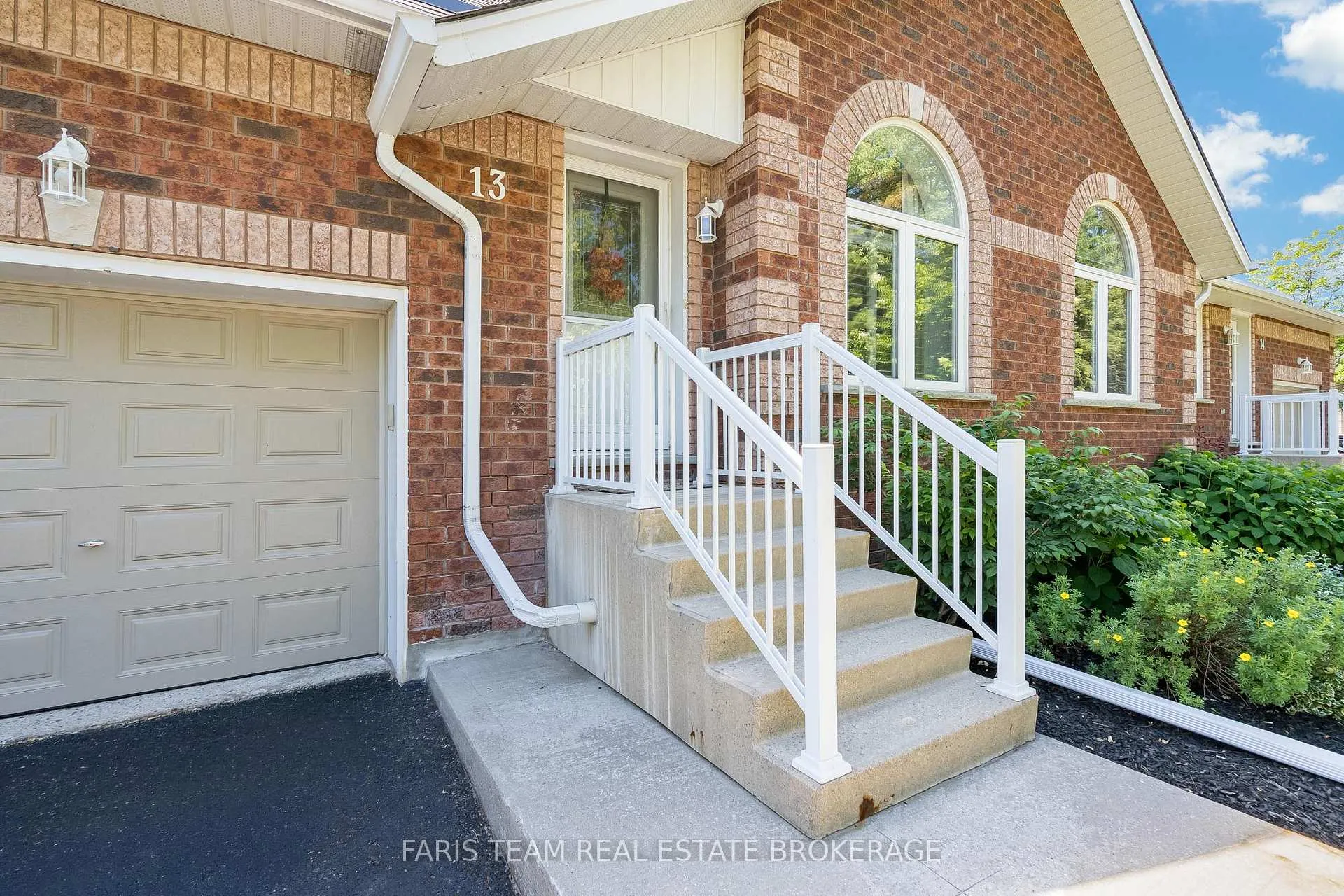 Photo 5 of Unit 13, 358 Little Avenue, Barrie, Painswick North — HOMEH