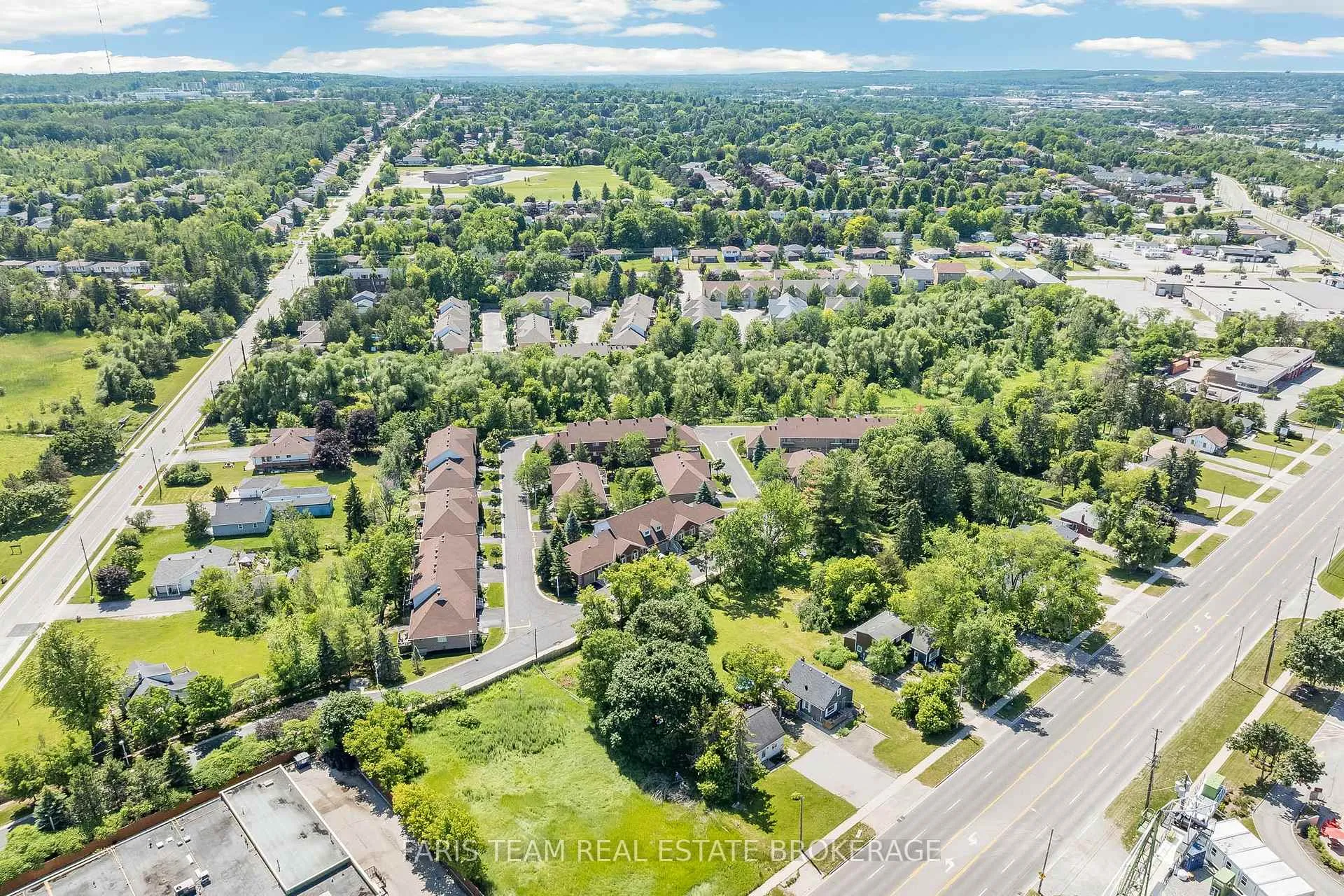 Photo 33 of Unit 13, 358 Little Avenue, Barrie, Painswick North — HOMEH